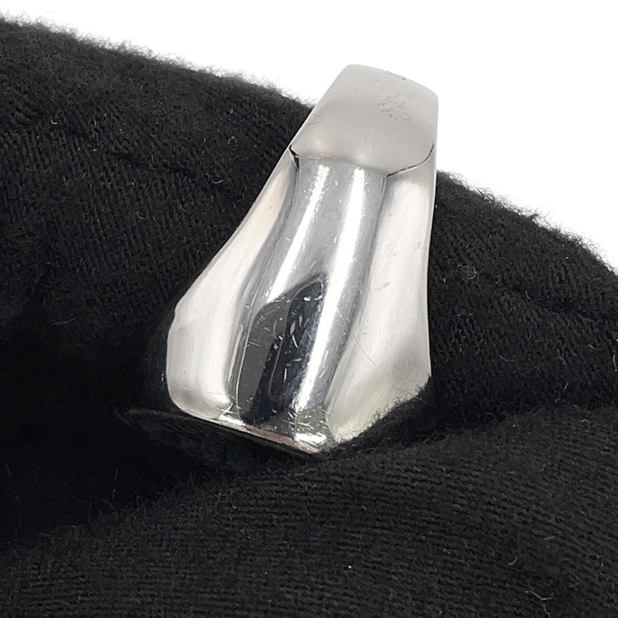 Louis Vuitton Silver Noir Metal Band Ring (Pre-Owned)