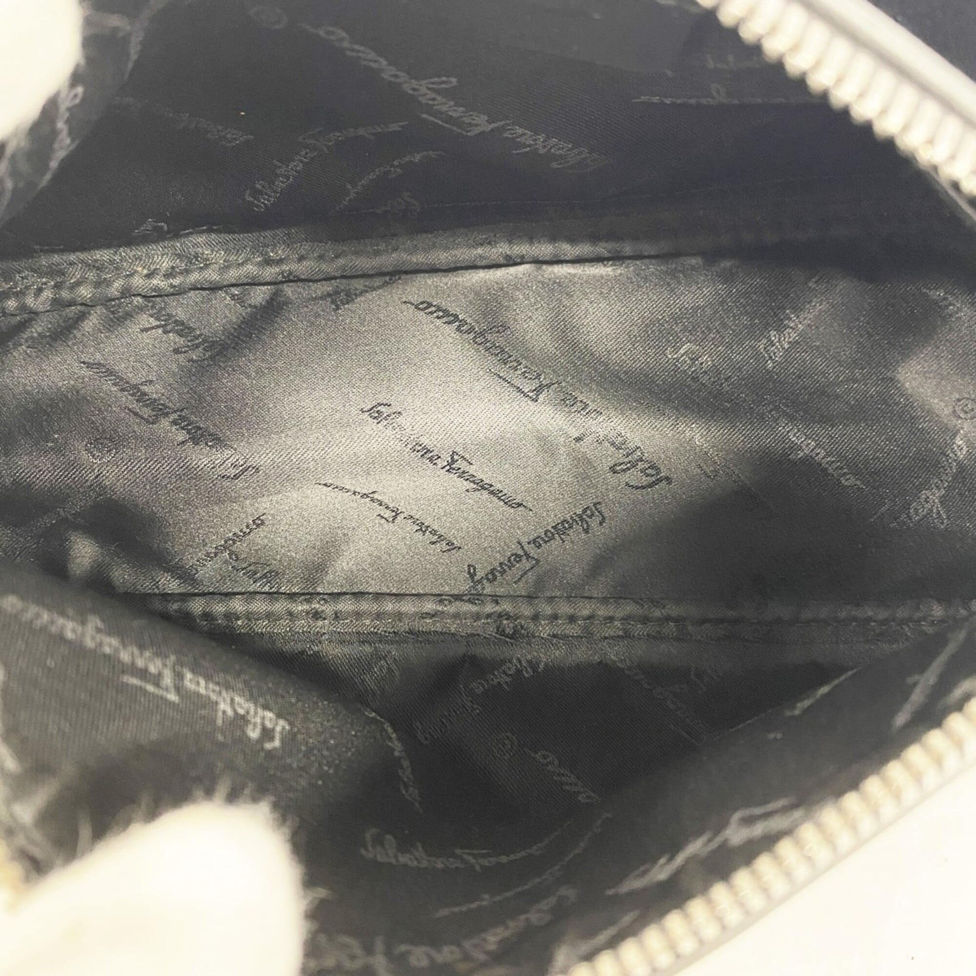 Salvatore Ferragamo Black Canvas Shoulder Bag (Pre-Owned)