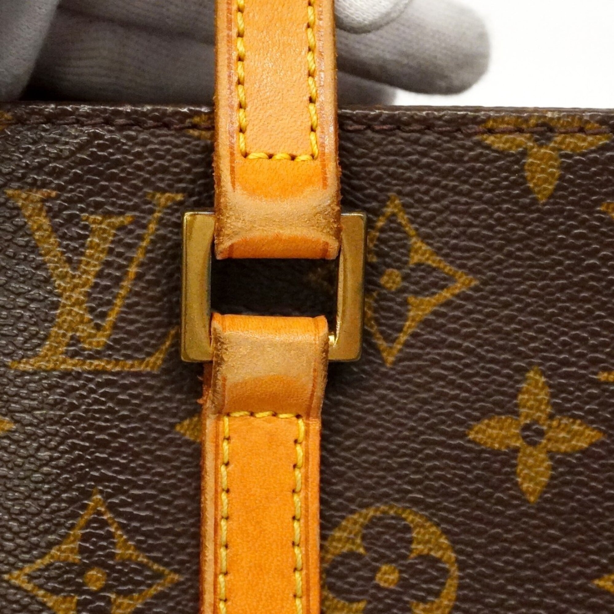 Louis Vuitton Brown Handbag (Pre-Owned)
