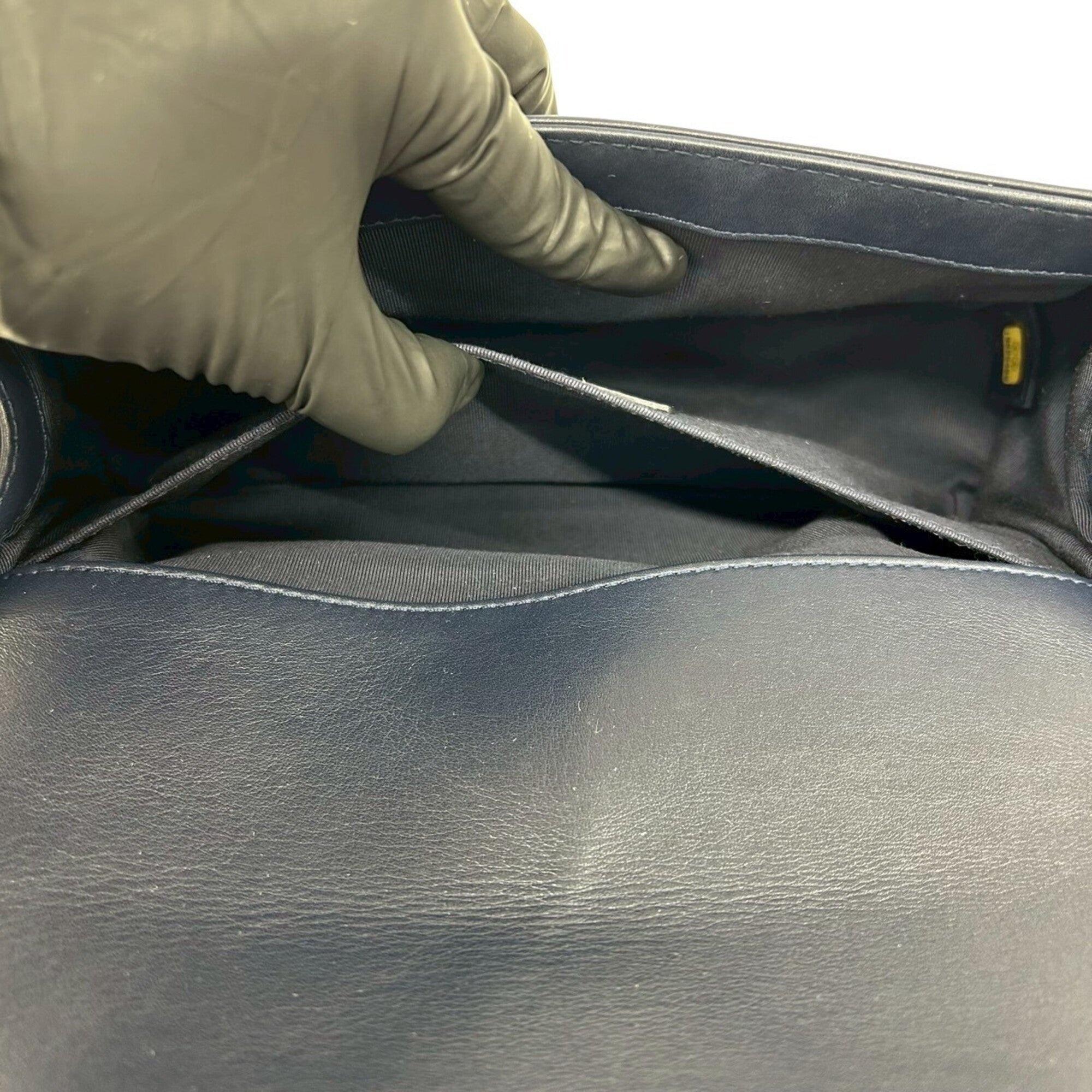Chanel Navy Leather Shoulder Bag (Pre-Owned)