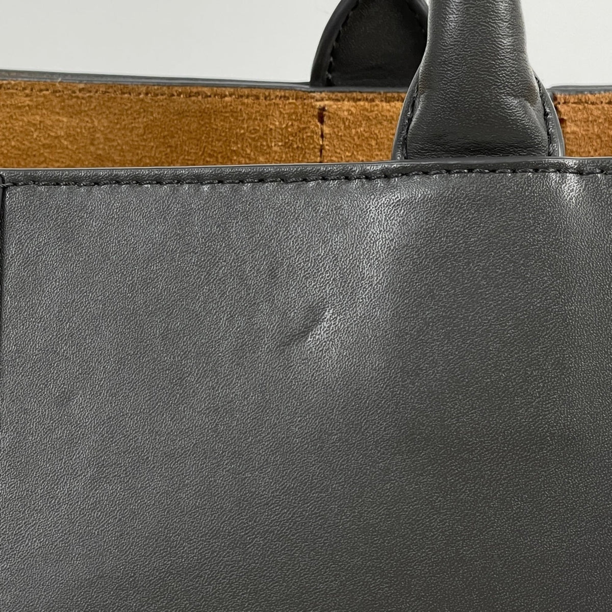 Bottega Veneta Gray Leather Tote Bag (Pre-Owned)