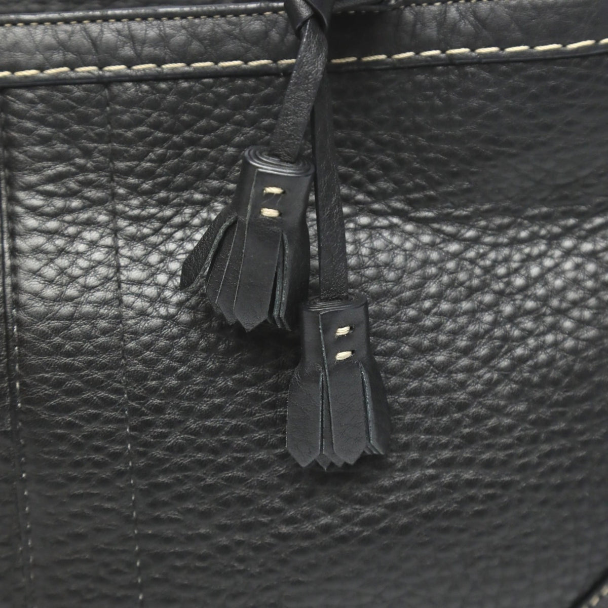 Coach Black Leather Handbag (Pre-Owned)