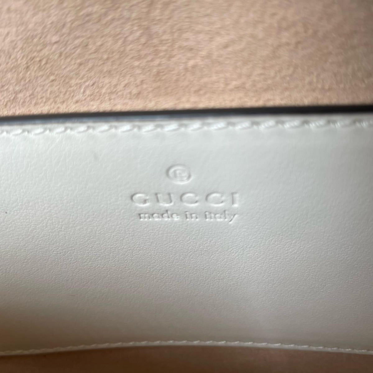 Gucci White Leather Shoulder Bag (Pre-Owned)