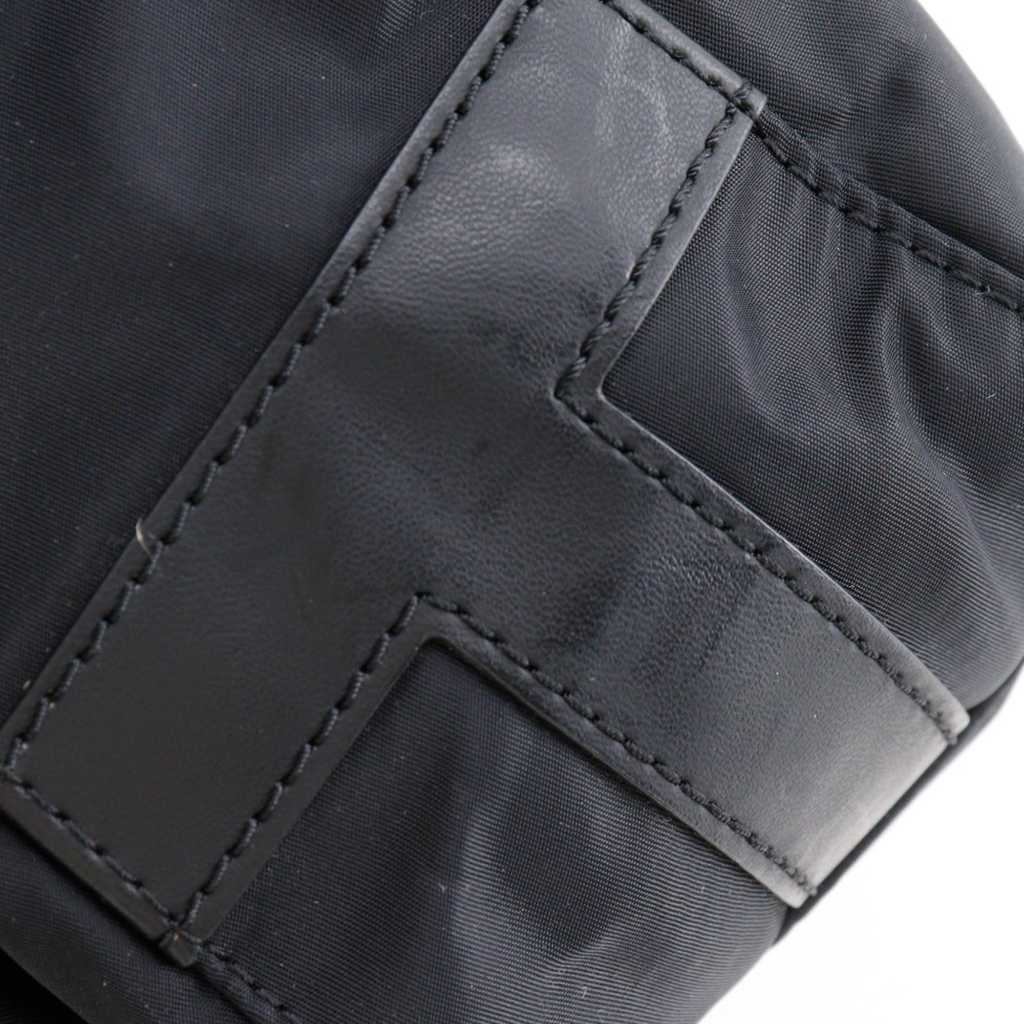 Tory Burch Black Nylon Shoulder Bag (Pre-Owned)