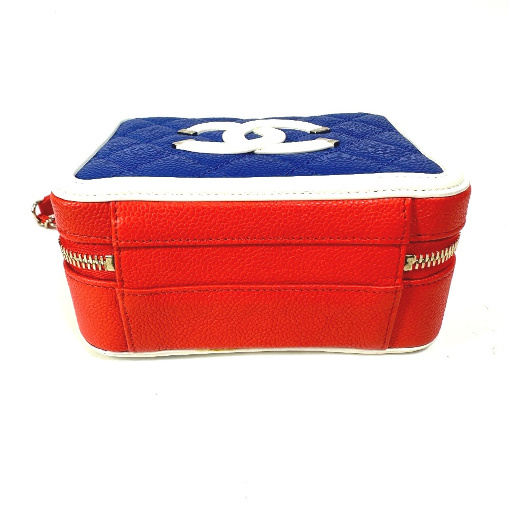 Chanel Red Leather Shoulder Bag (Pre-Owned)