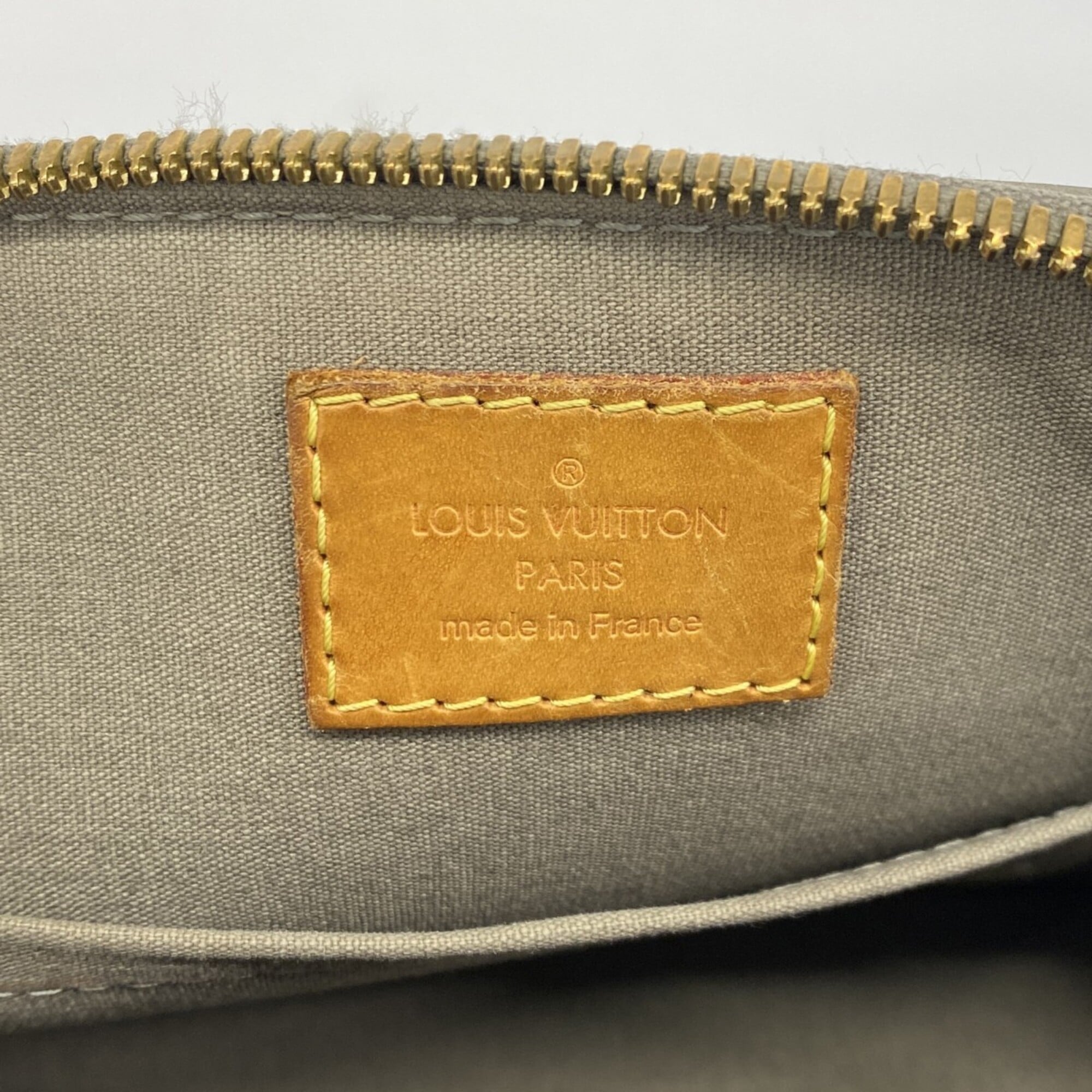 Louis Vuitton Givre Handbag (Pre-Owned)