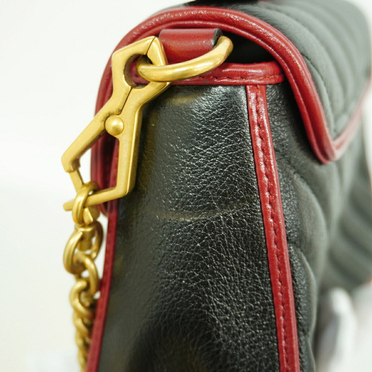 Gucci Black Red Color Leather Handbag (Pre-Owned)