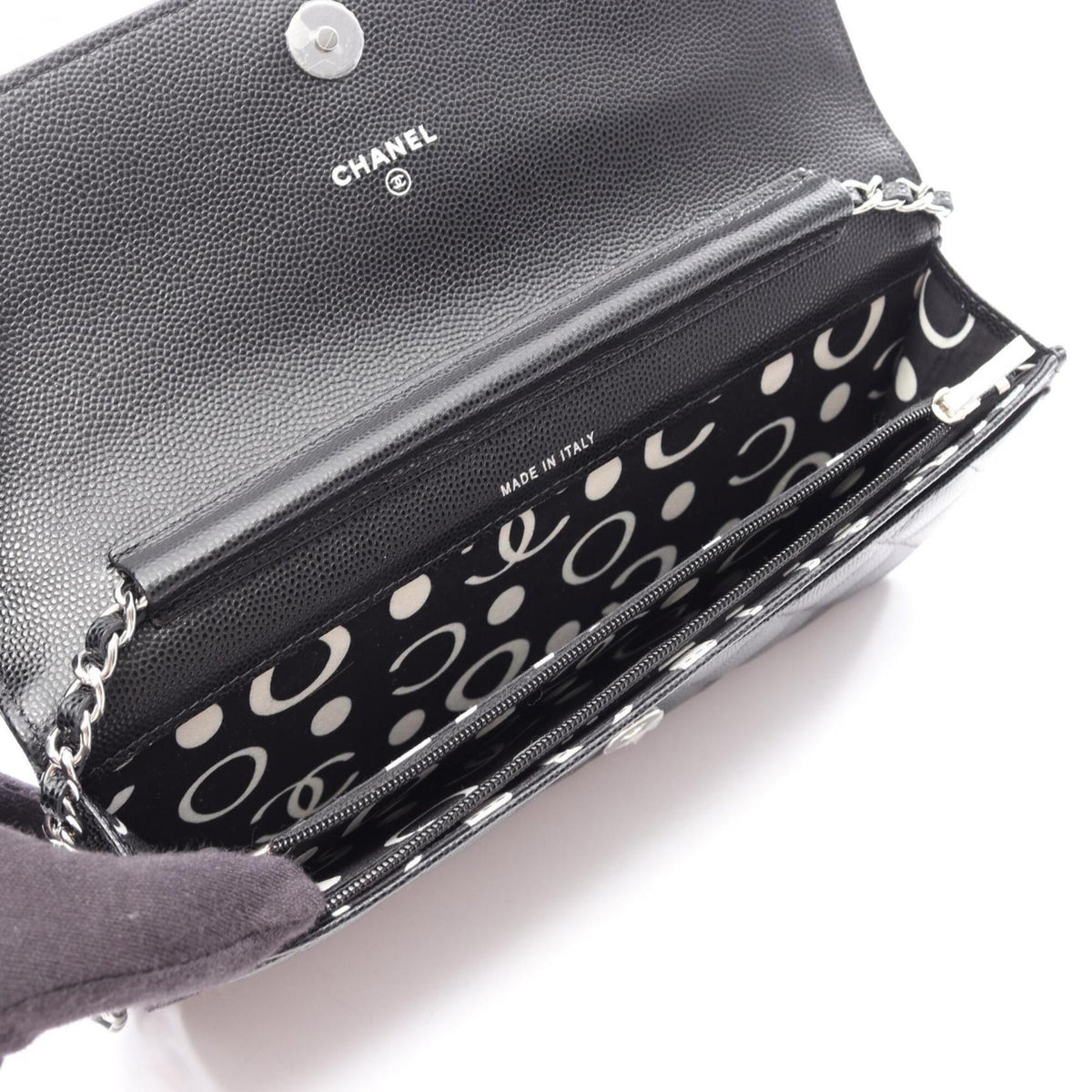 Chanel Black Grained Calfskin Handbag Shoulder Bag (Pre-Owned)