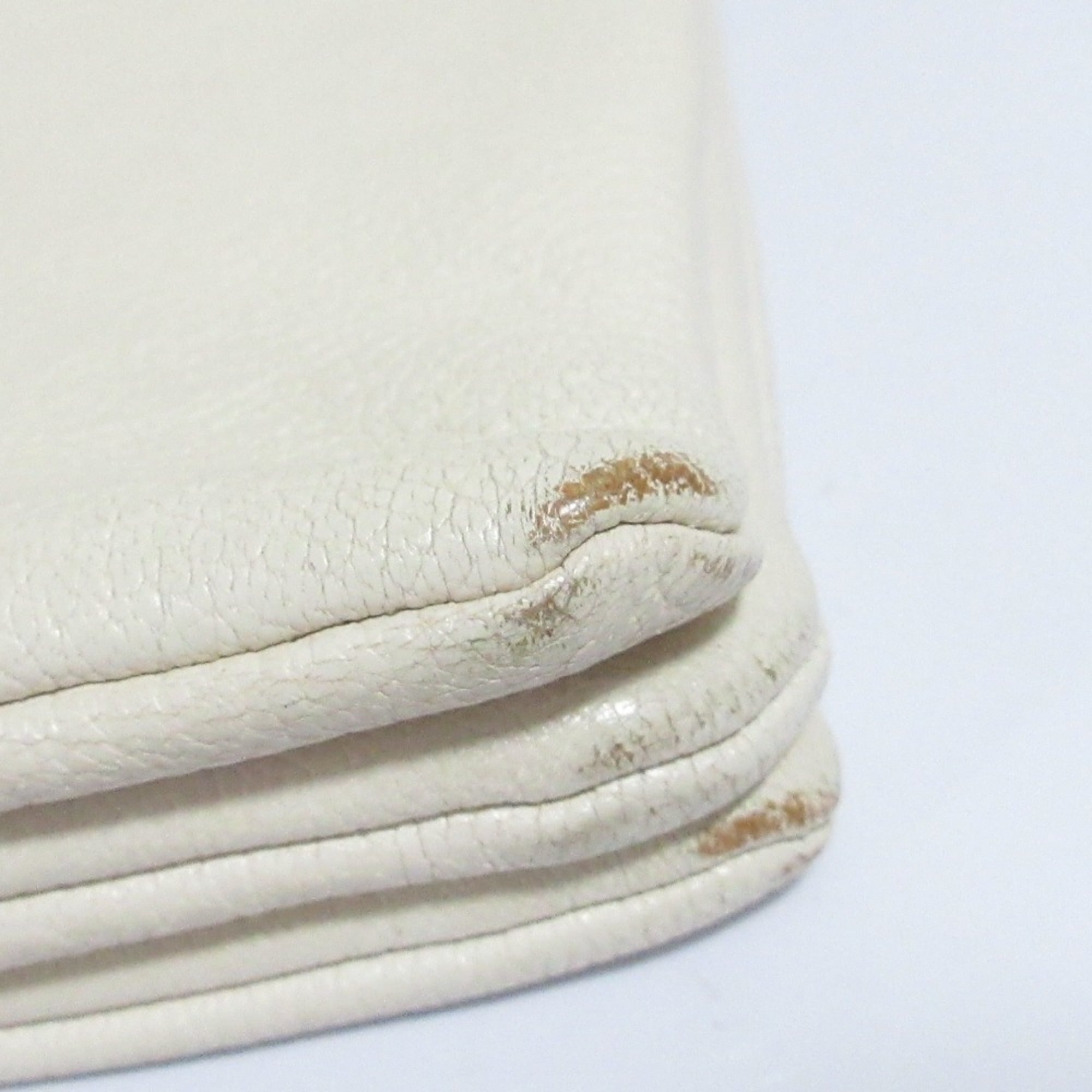 Celine Off-White White Leather Shoulder Bag (Pre-Owned)