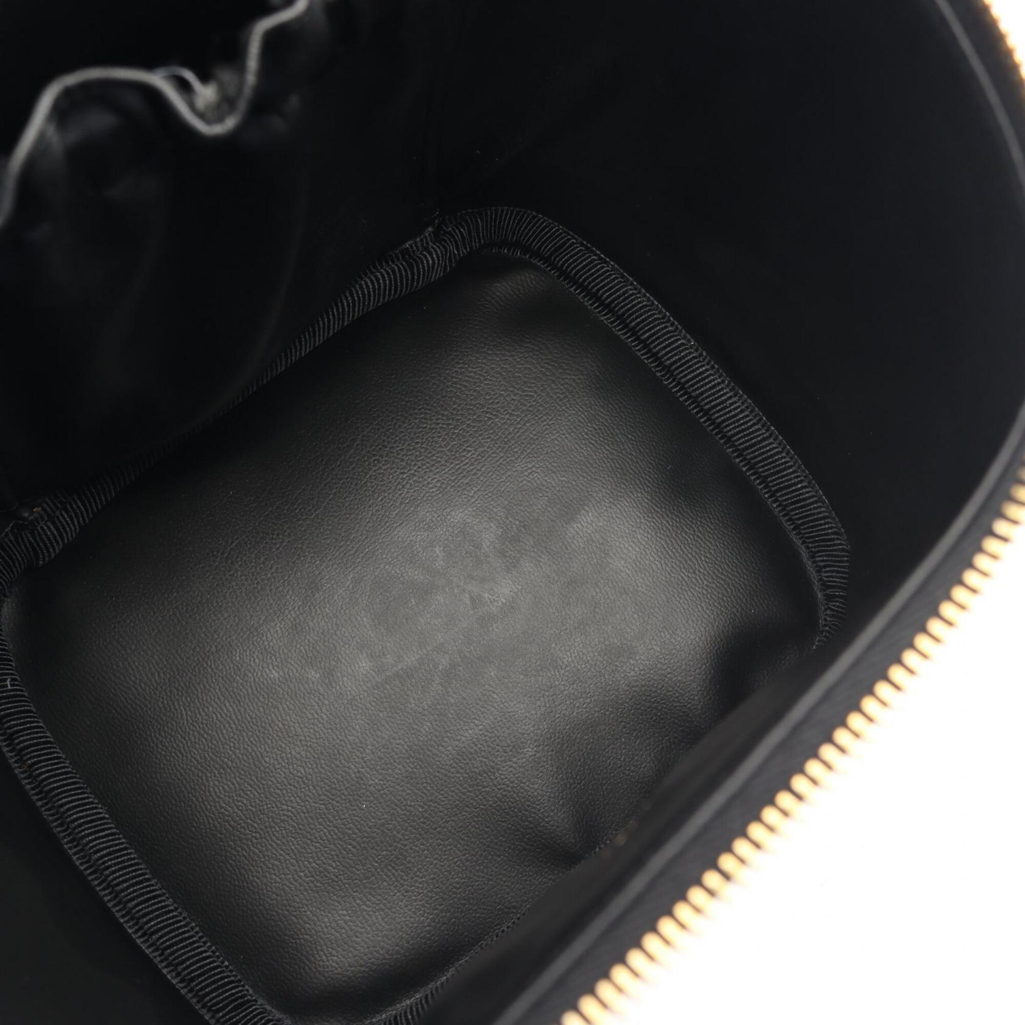 Chanel Black Grained Calfskin Handbag (Pre-Owned)