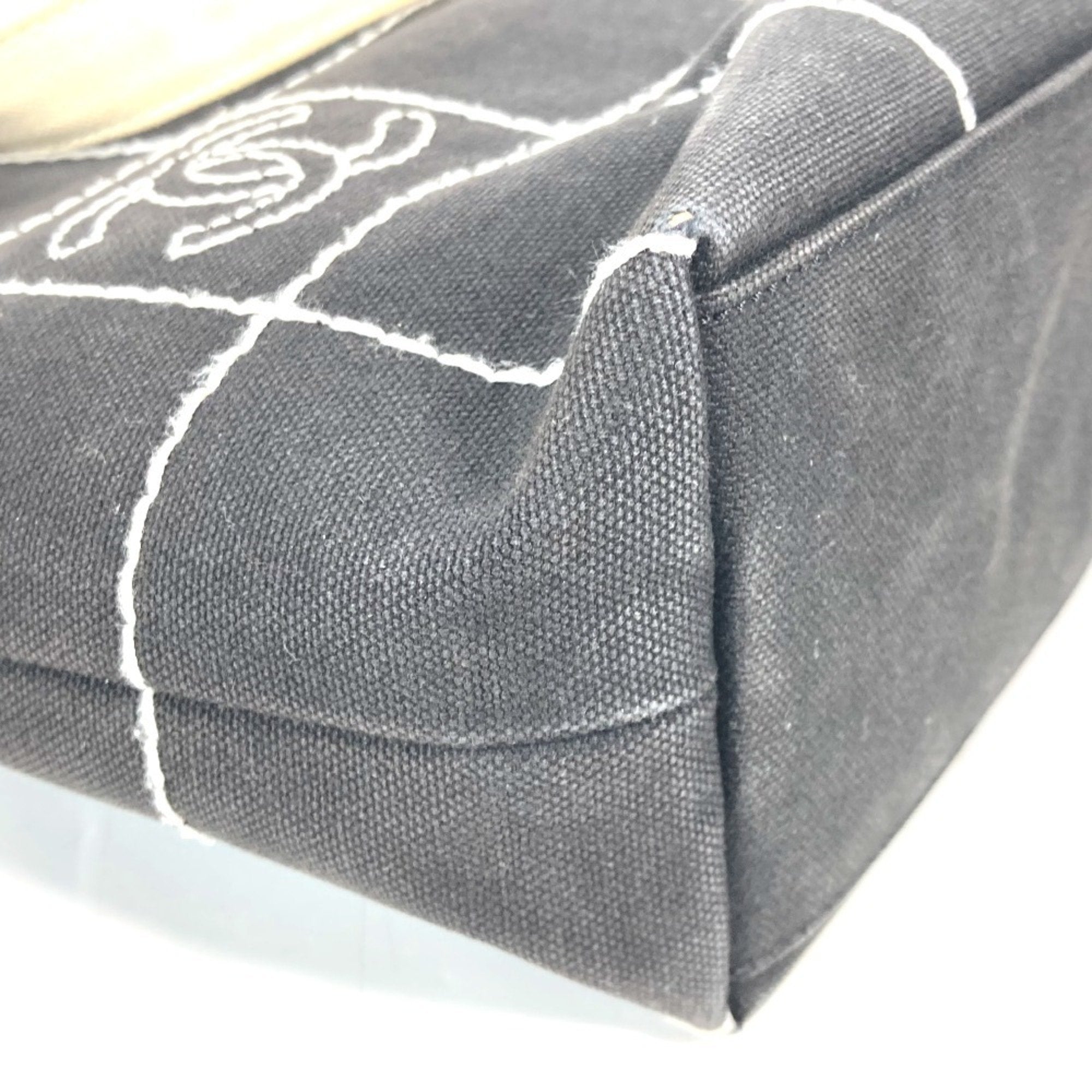 Chanel Black White Canvas Handbag Tote Bag (Pre-Owned)