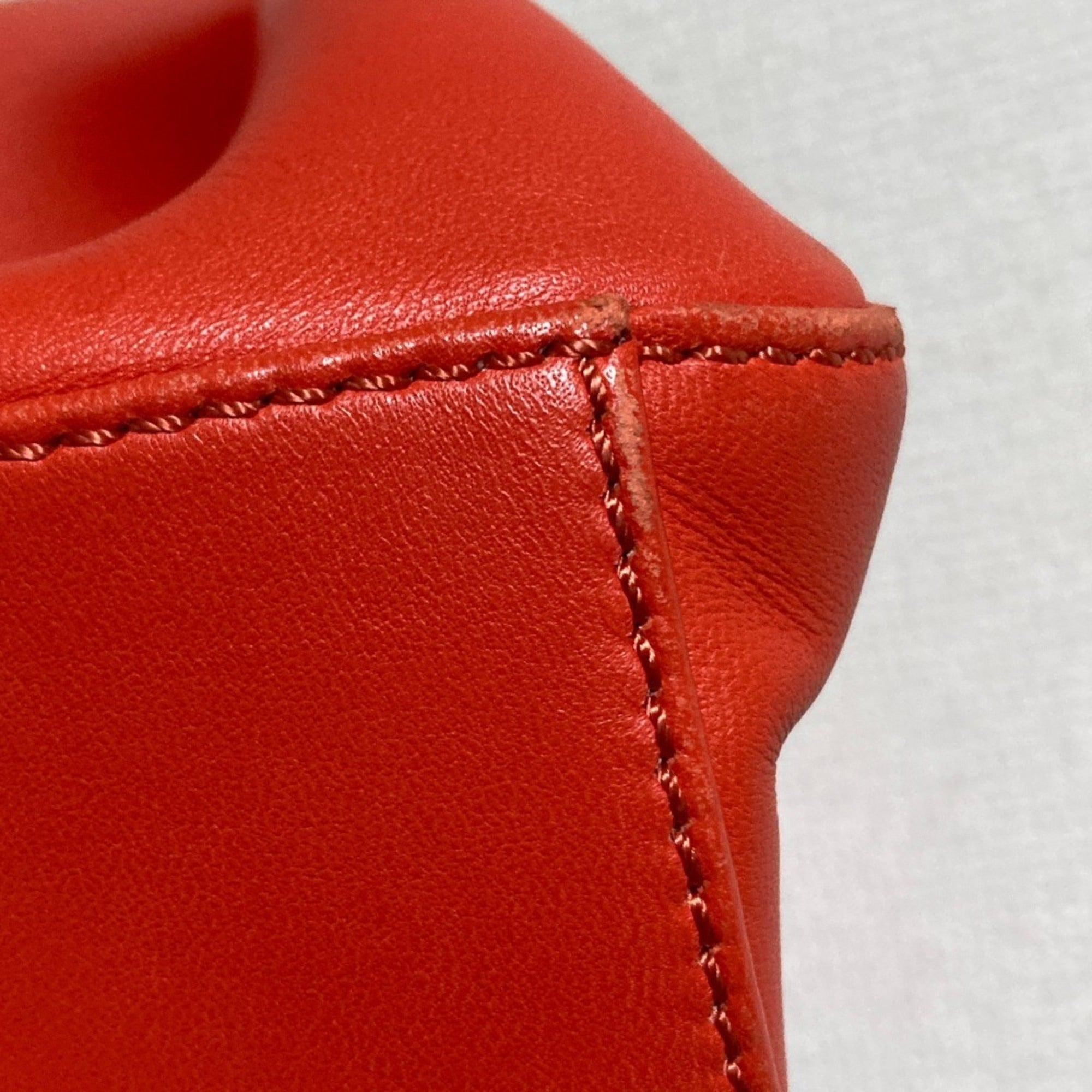 Fendi Orange Leather Handbag (Pre-Owned)