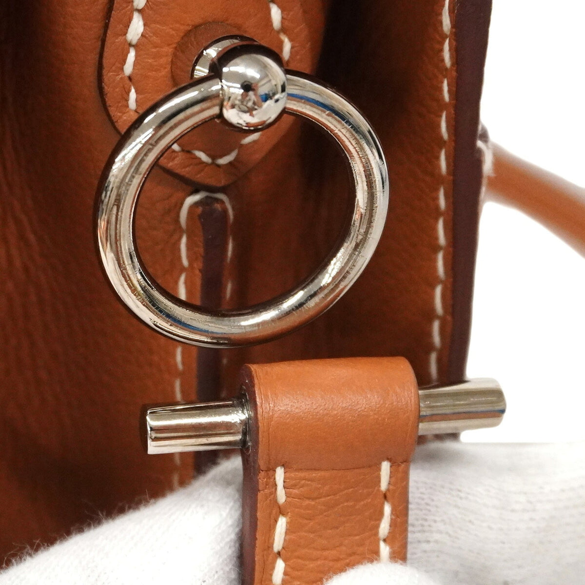 Hermes Gold Shoulder Bag (Pre-Owned)