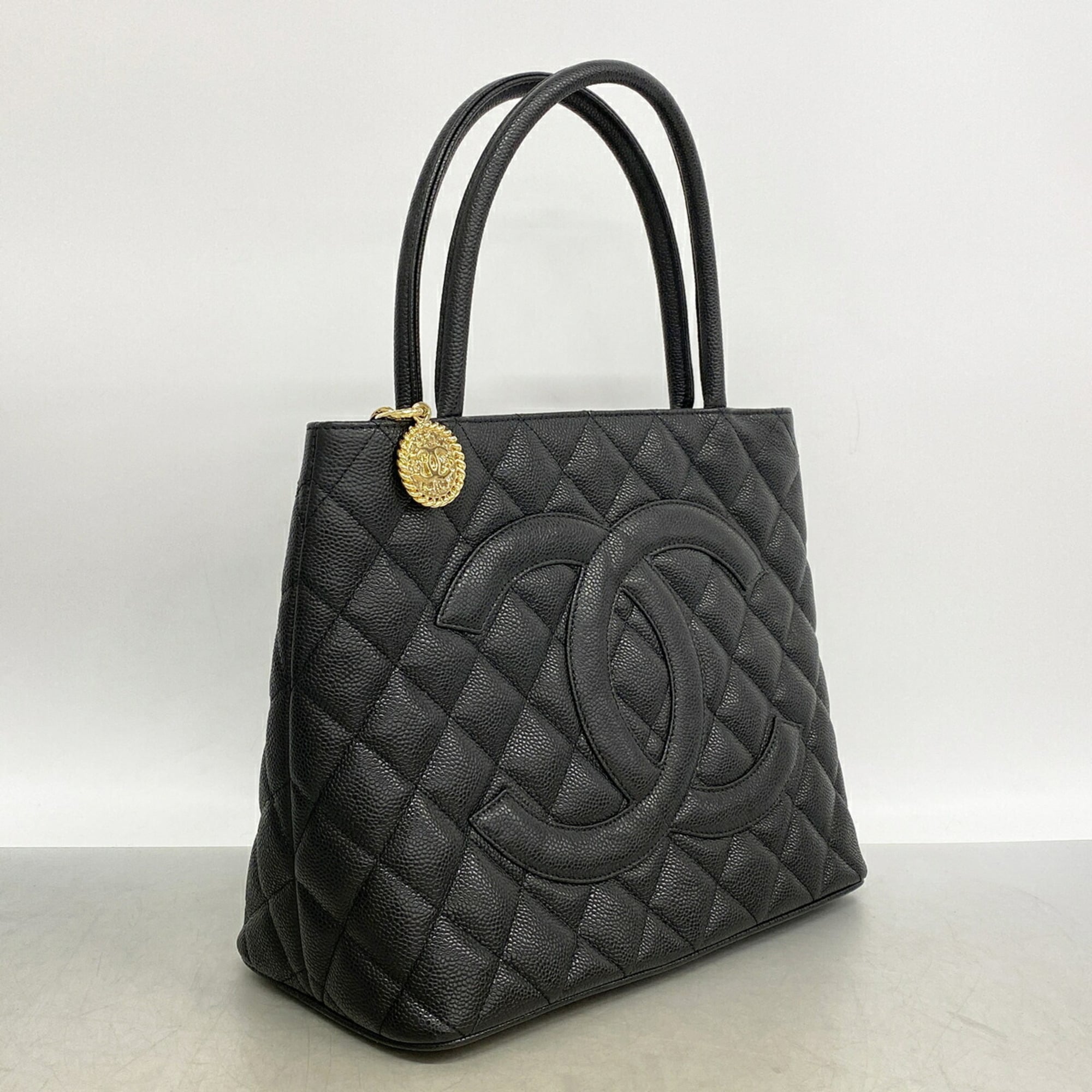 Chanel Black Grained Calfskin Tote Bag (Pre-Owned)