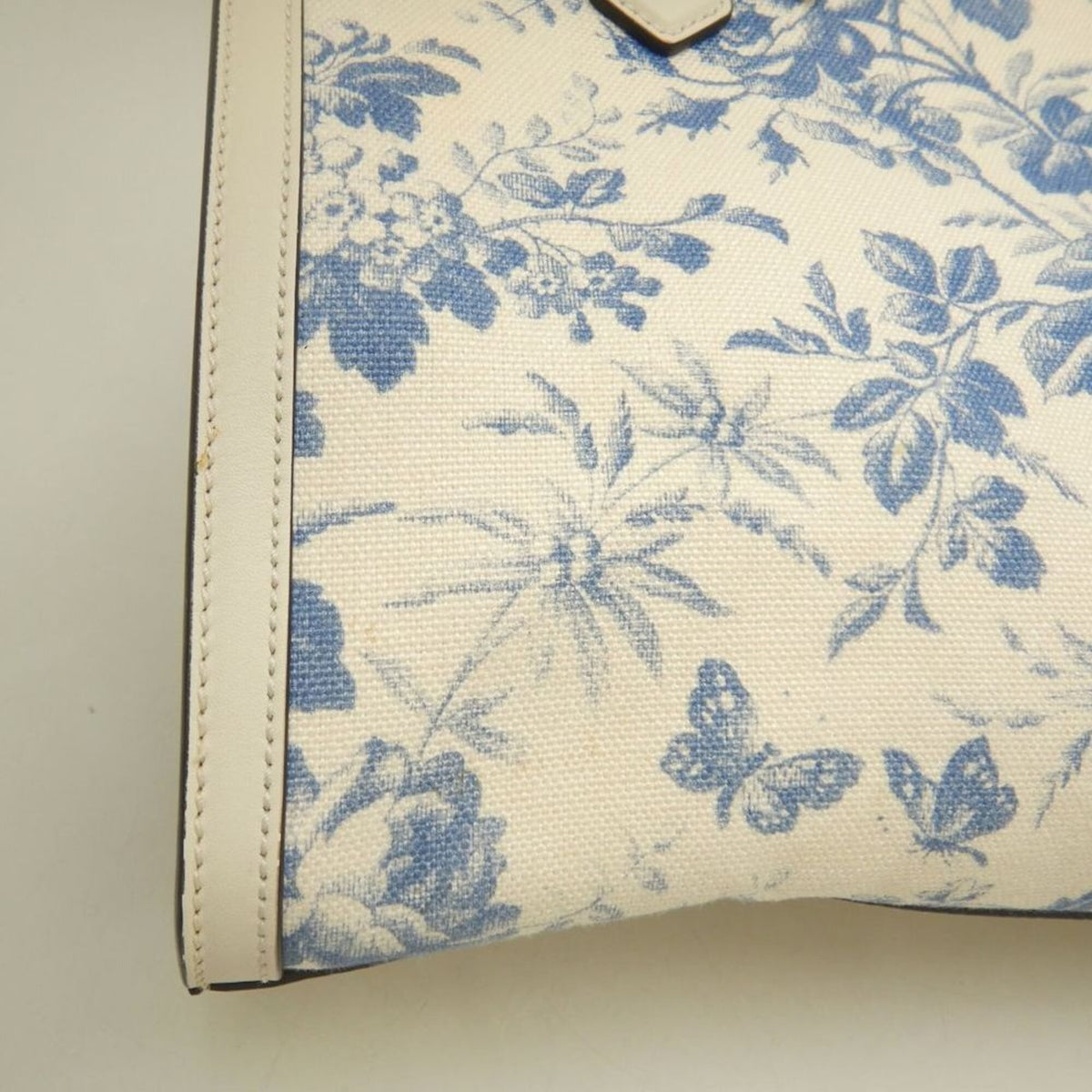 Gucci Blue Ivory Canvas Tote Bag (Pre-Owned)