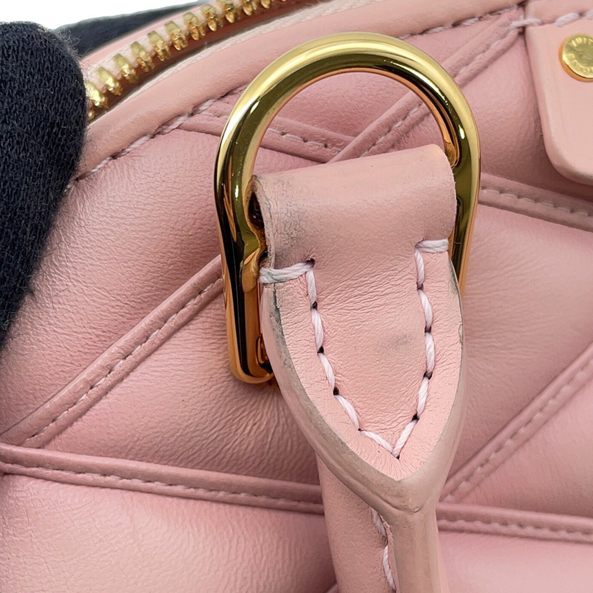 Louis Vuitton Pink Leather Handbag Shoulder Bag (Pre-Owned)