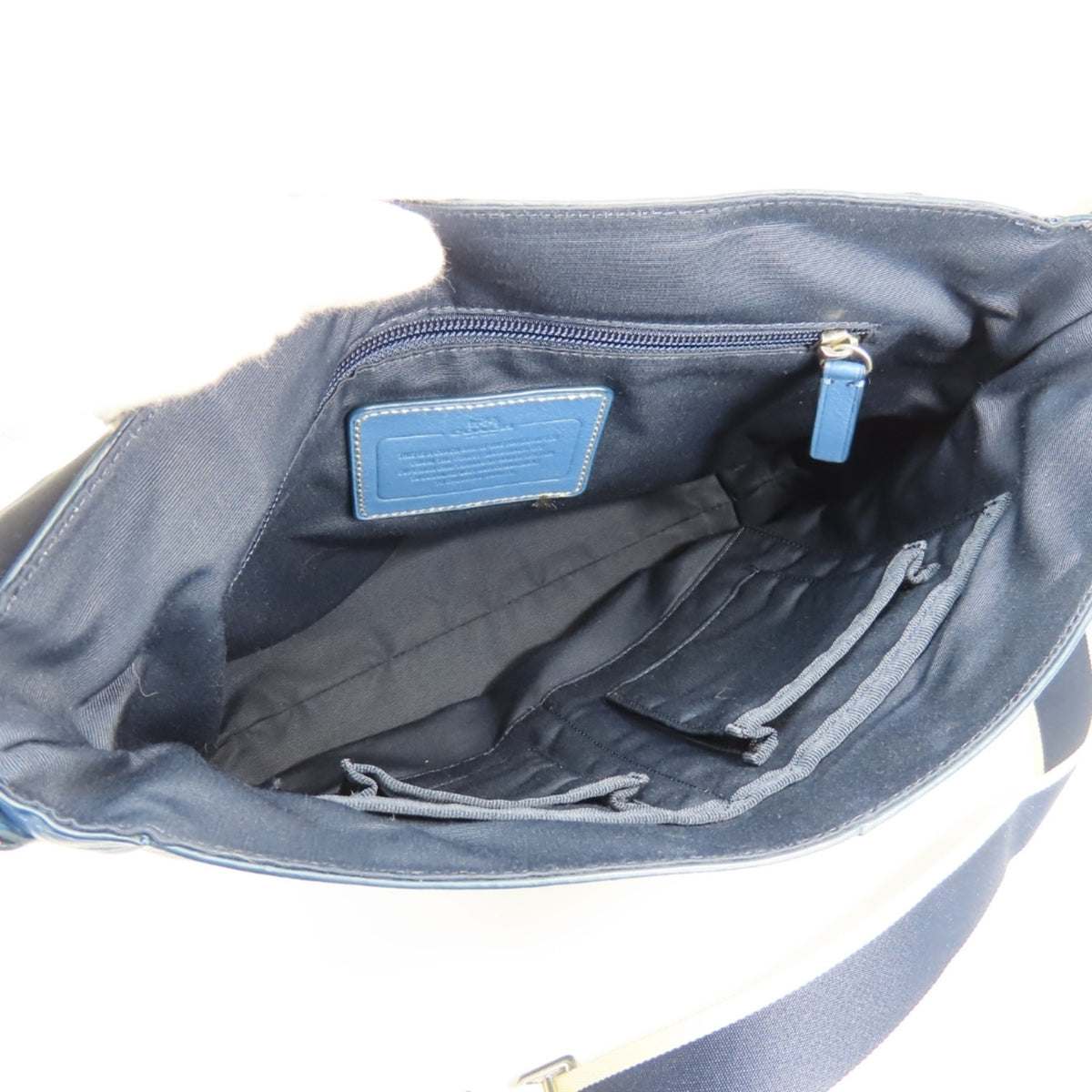 Coach Blue Leather Shoulder Bag (Pre-Owned)