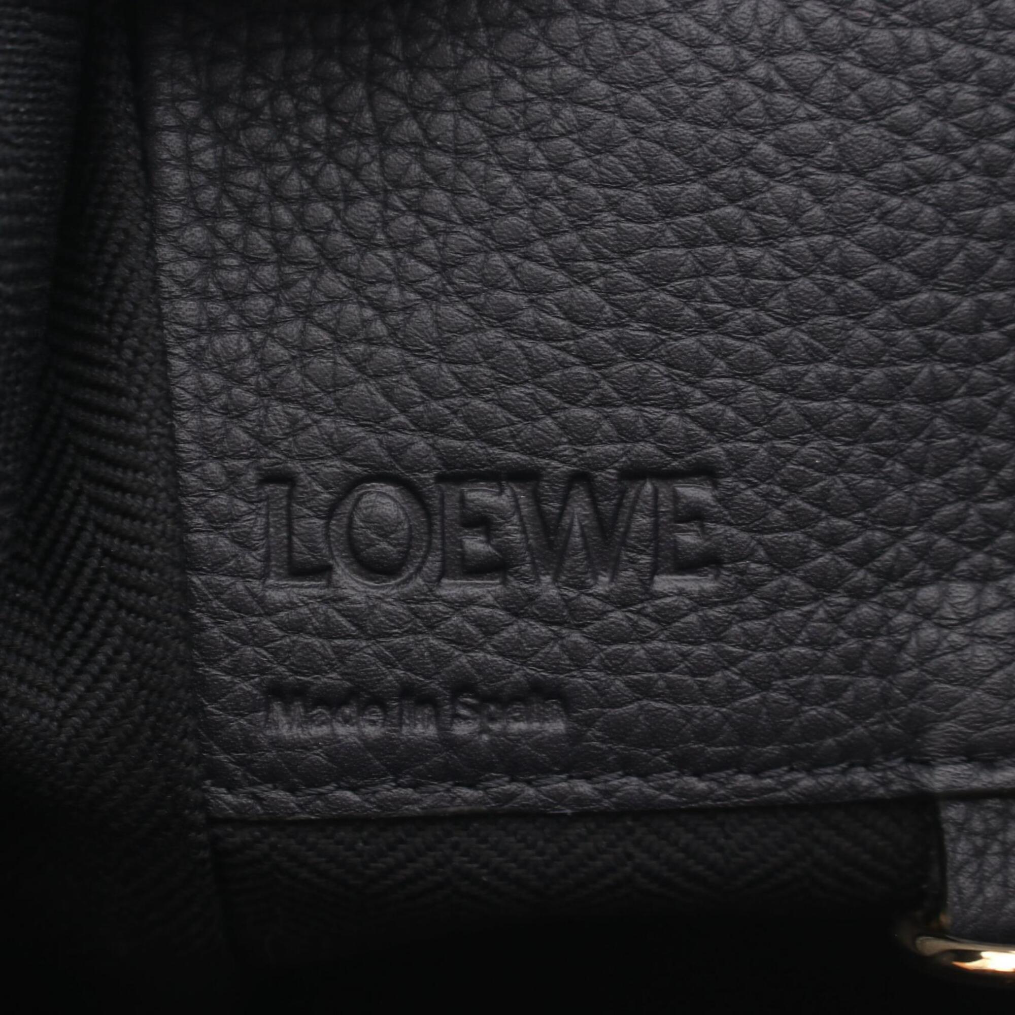 Loewe Black Navy Leather Handbag (Pre-Owned)
