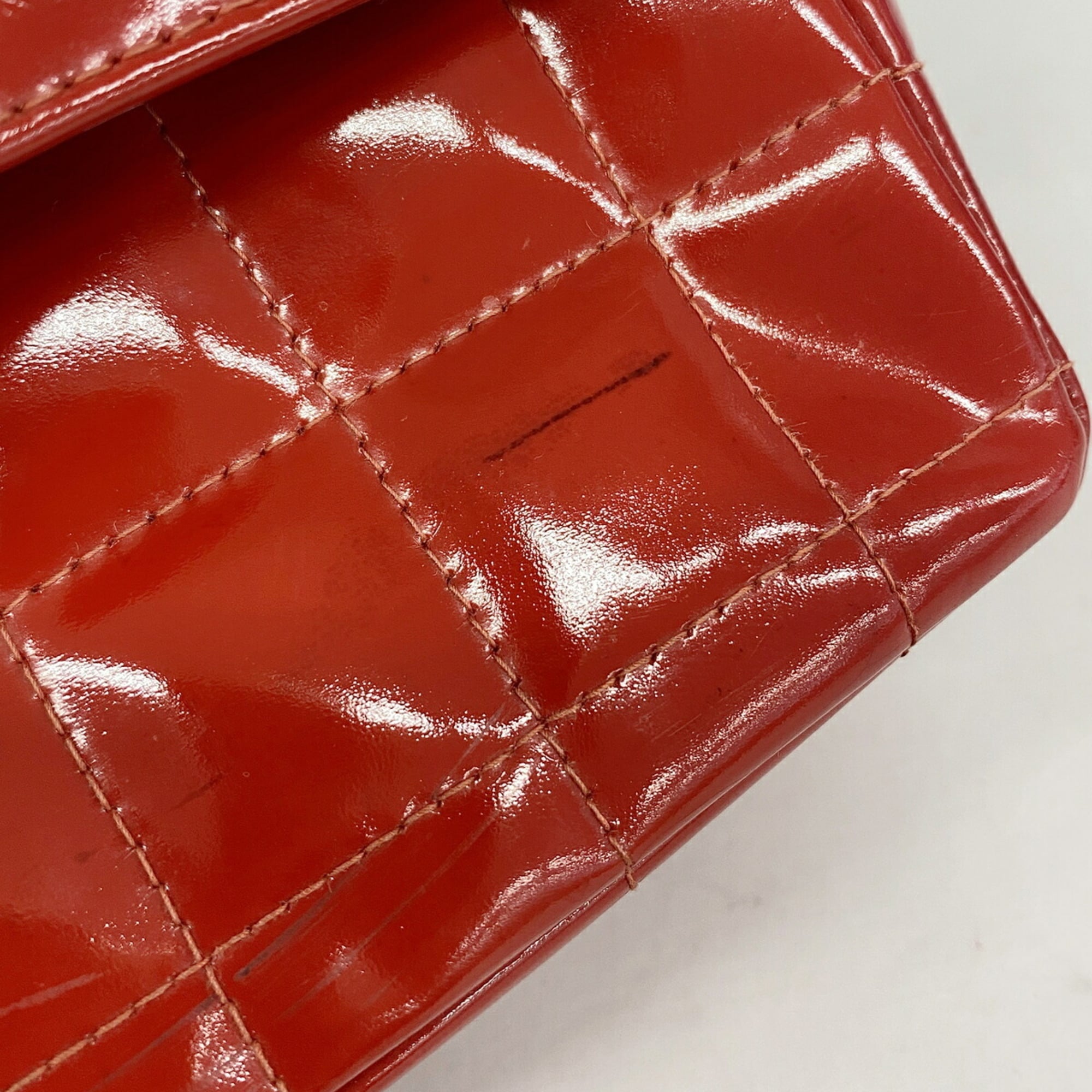 Chanel Red Color Patent Leather Shoulder Bag (Pre-Owned)