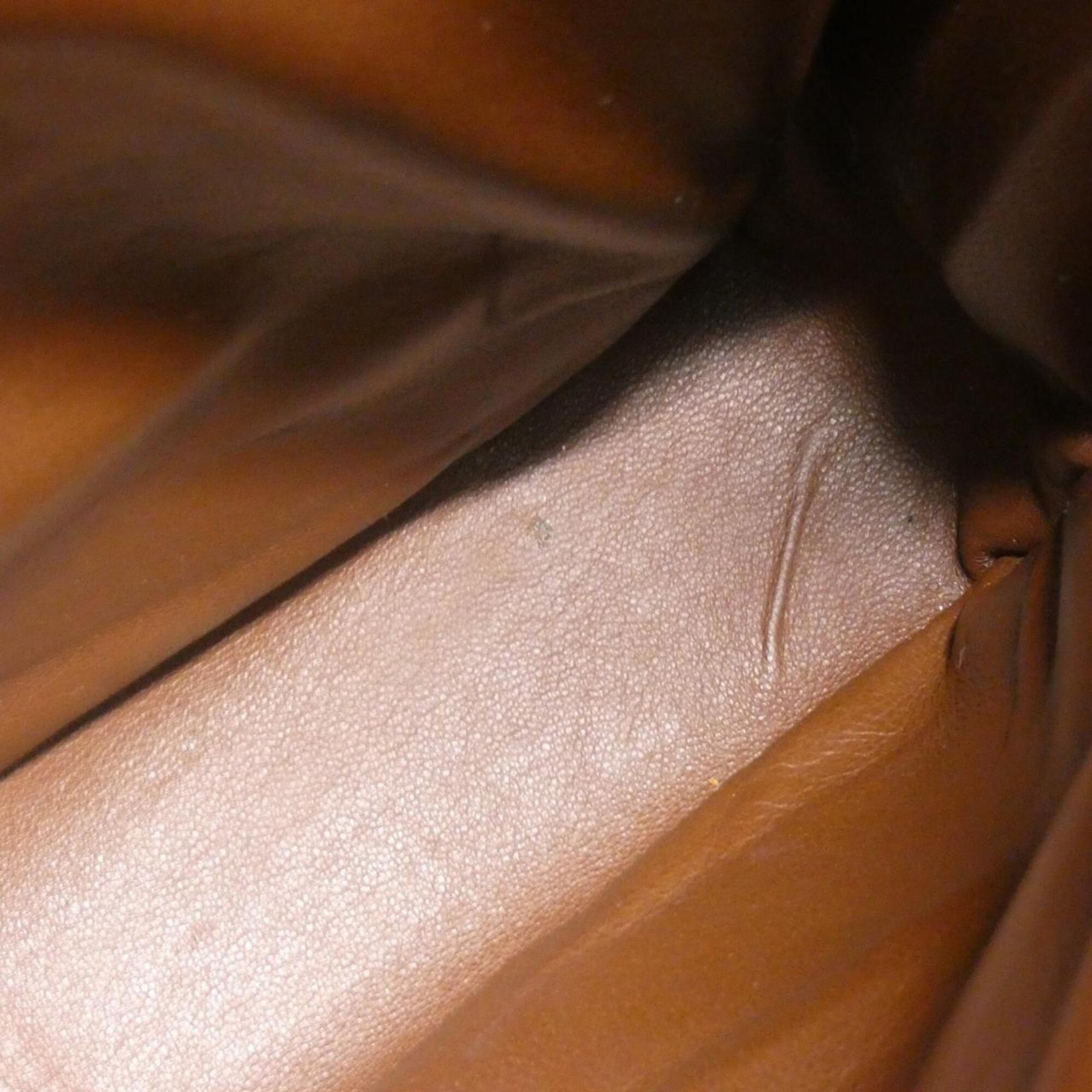 Chanel Brown Grained Calfskin Handbag (Pre-Owned)