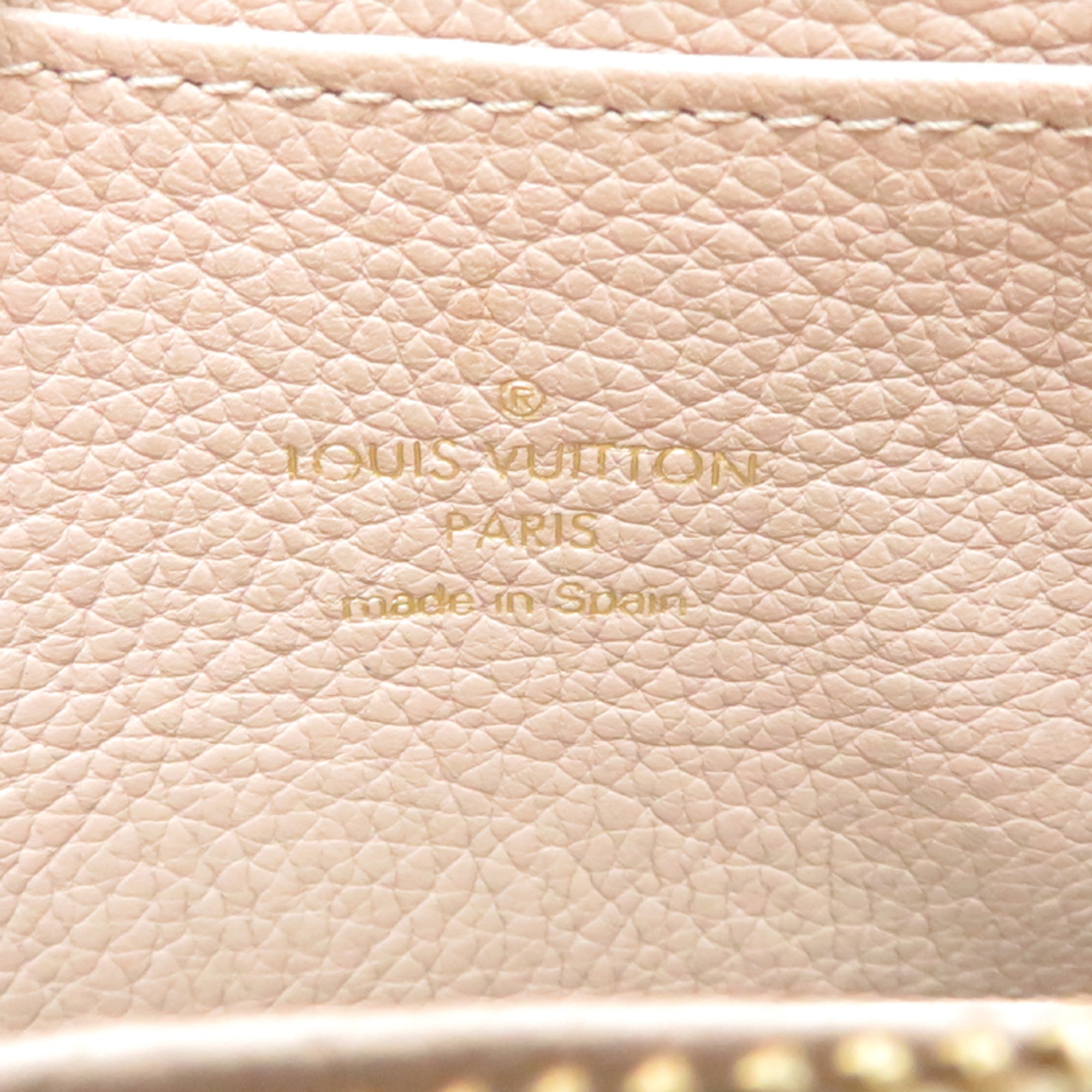 Louis Vuitton Beige Leather Coin Purse/Coin Case (Pre-Owned)