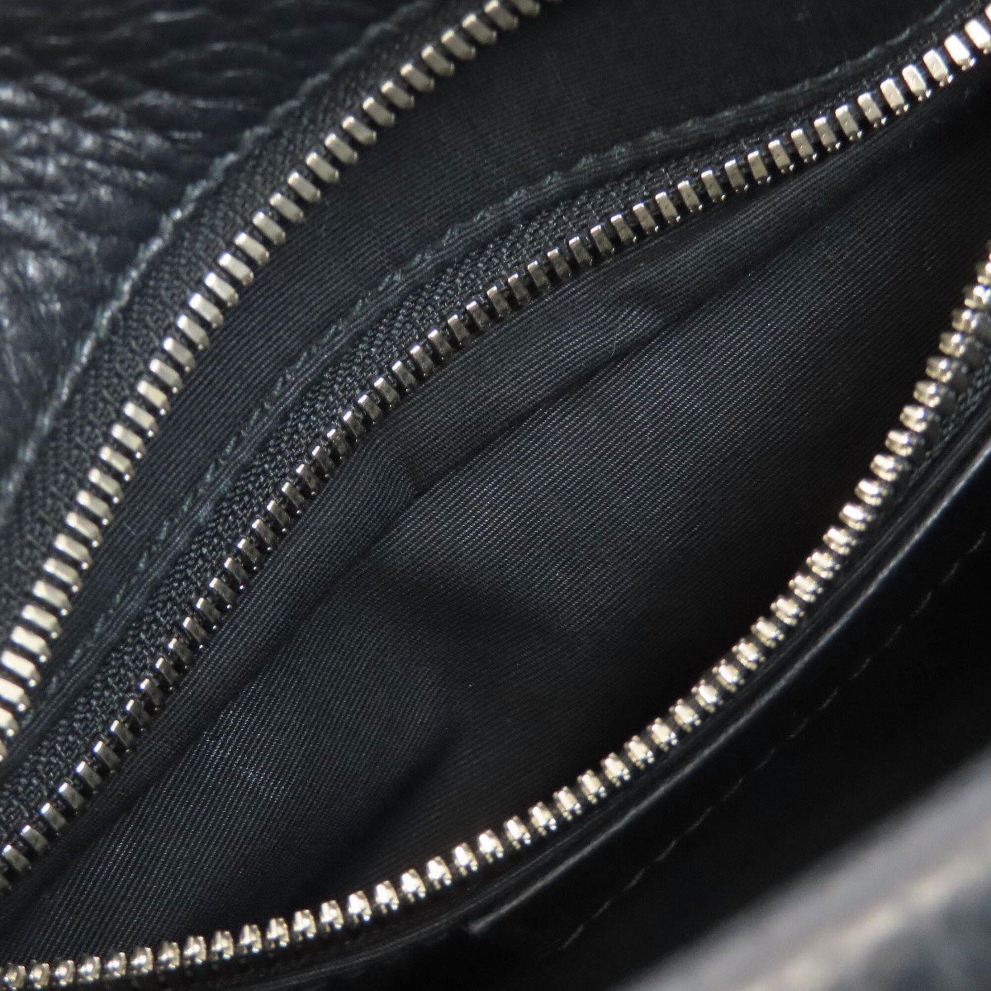 Balenciaga Black Leather Handbag (Pre-Owned)