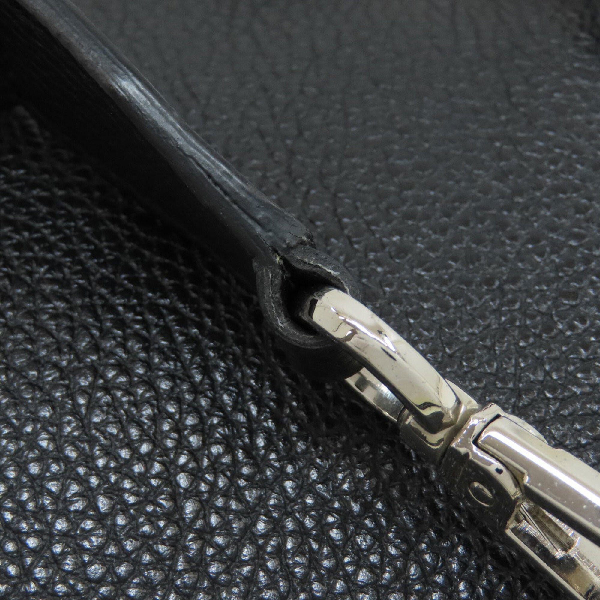 Jimmy Choo Black Leather Shoulder Bag (Pre-Owned)
