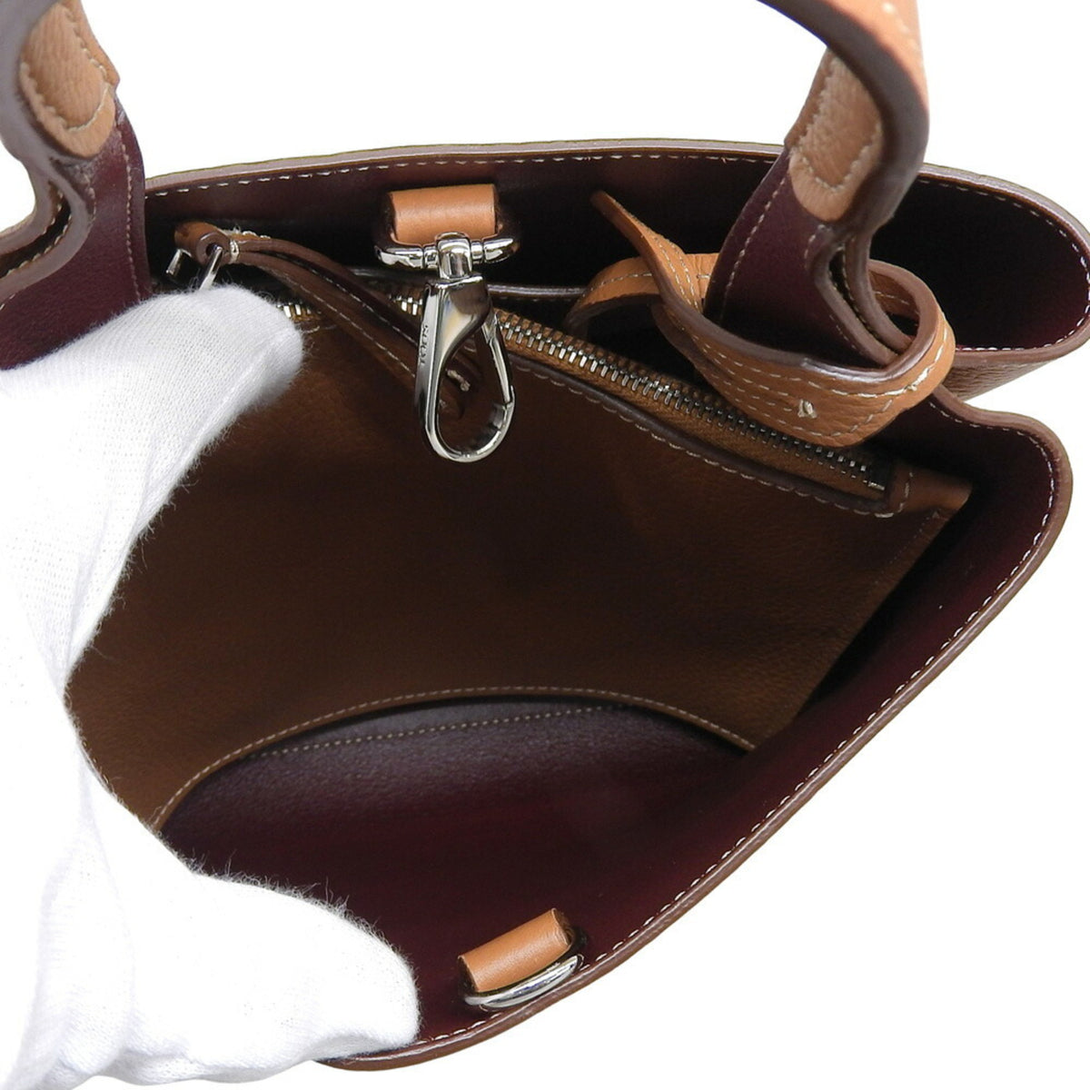 Tod's Brown Leather Handbag (Pre-Owned)