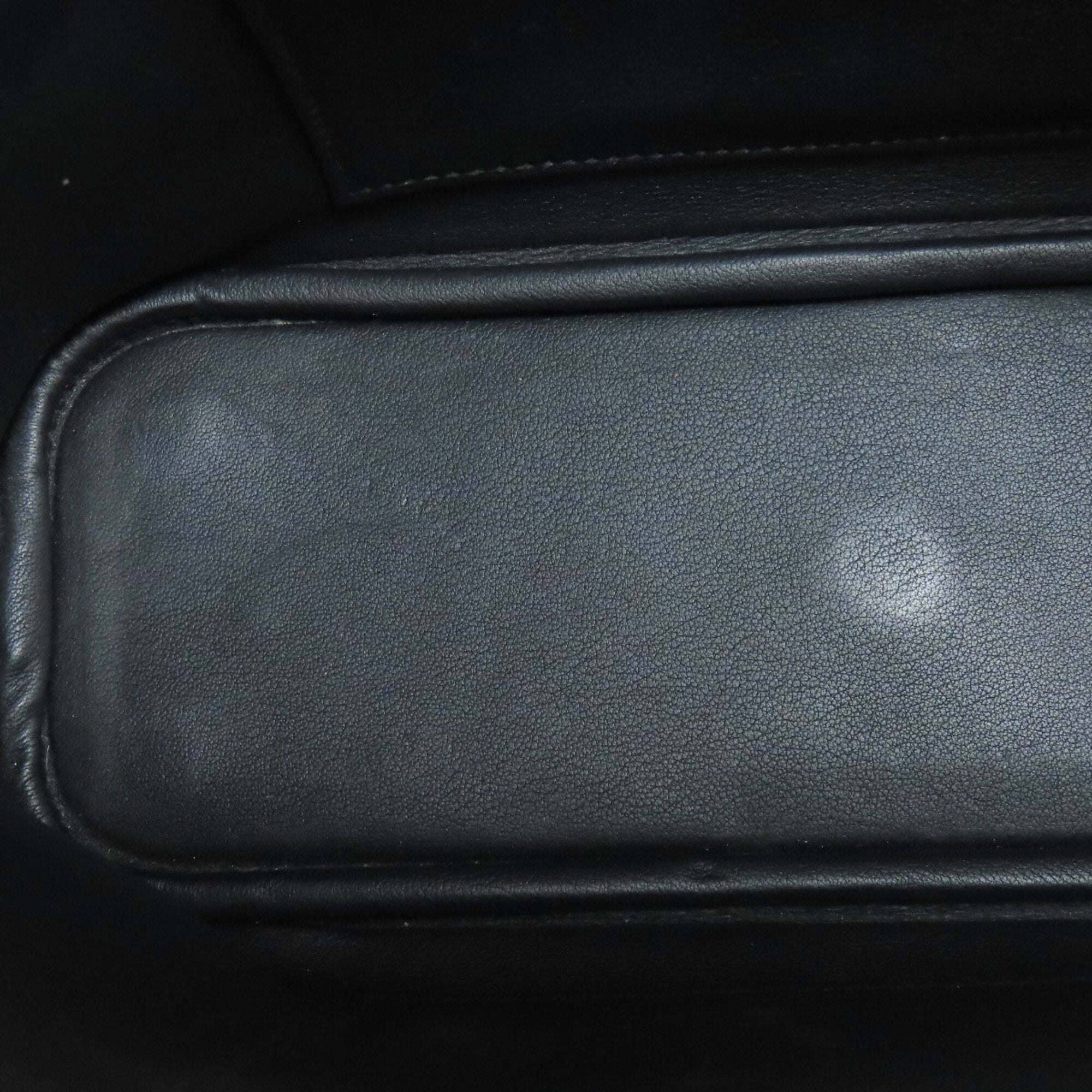 Hermes Black Epsom Leather Handbag (Pre-Owned)