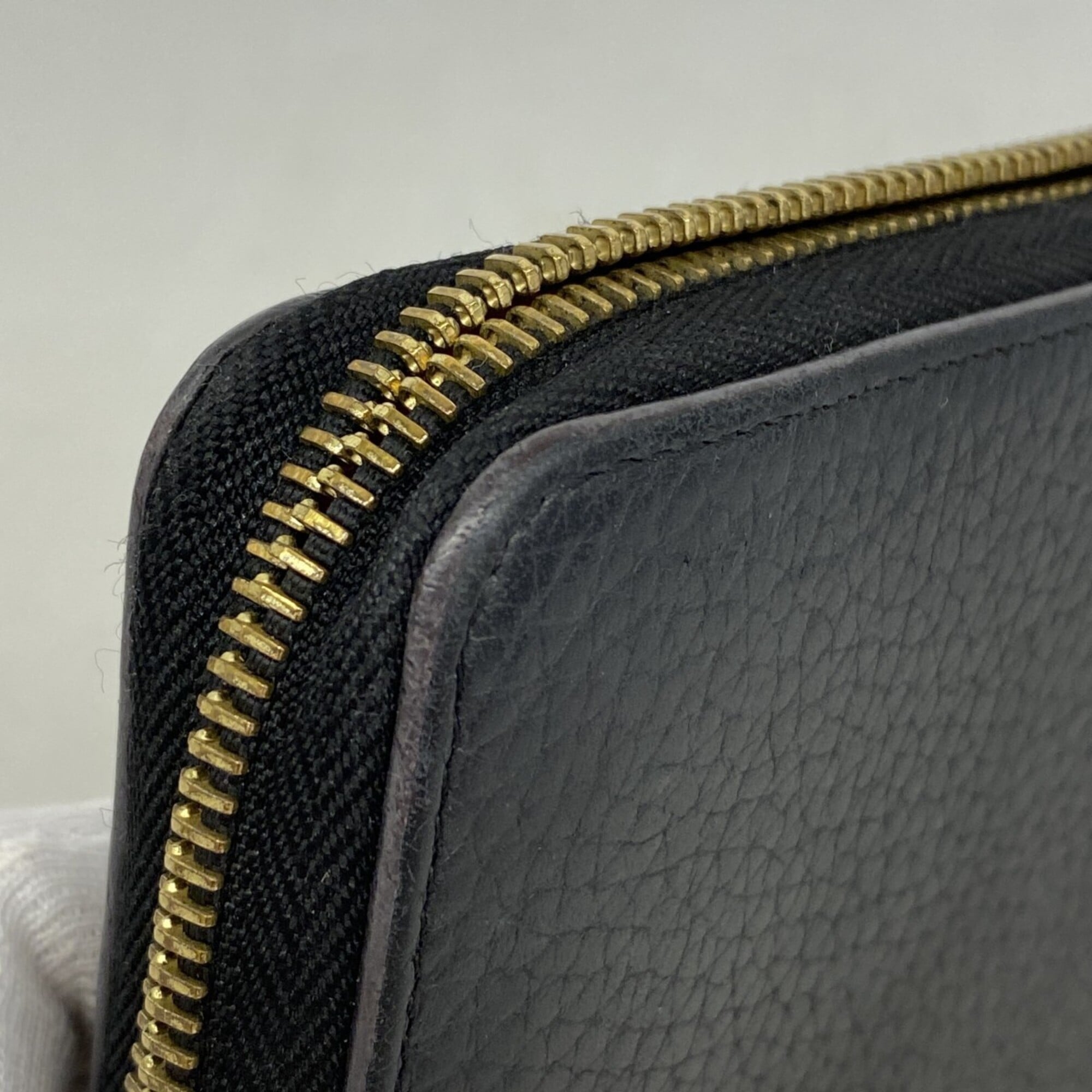 Louis Vuitton Noir Long Wallet (Bi-Fold) (Pre-Owned)