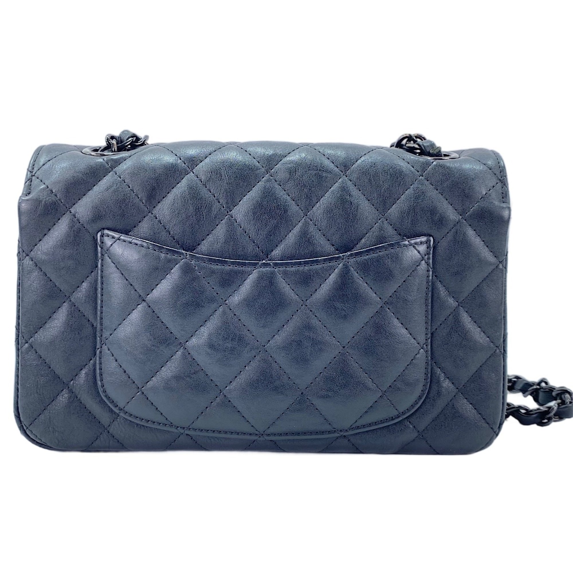 Chanel Matelasse Black Shoulder Bag (Pre-Owned)
