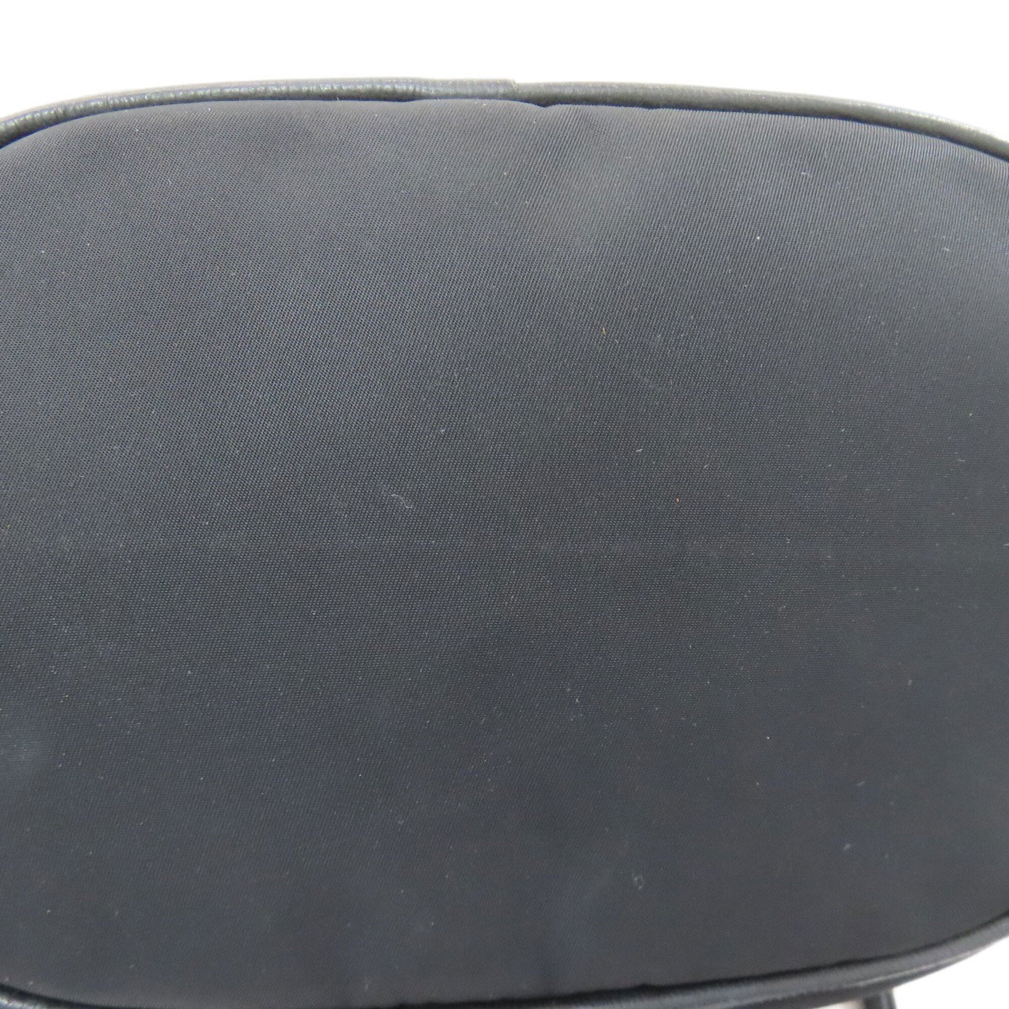 Longchamp Black Nylon Shoulder Bag (Pre-Owned)