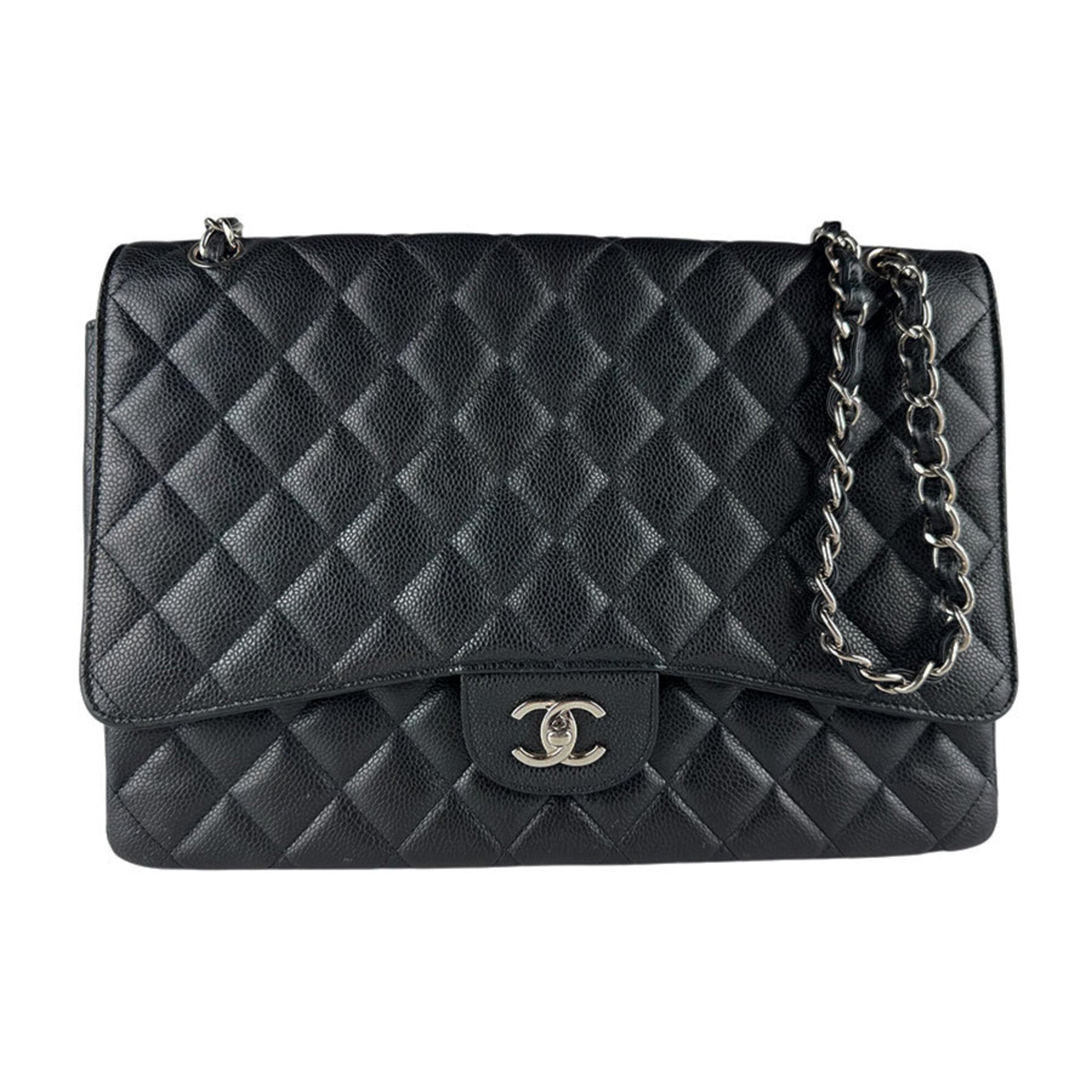 Chanel Black Grained Calfskin Shoulder Bag (Pre-Owned)