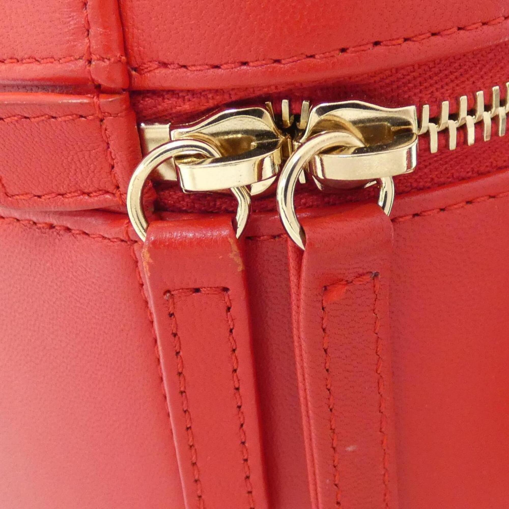 Chanel Red Color Leather Handbag (Pre-Owned)