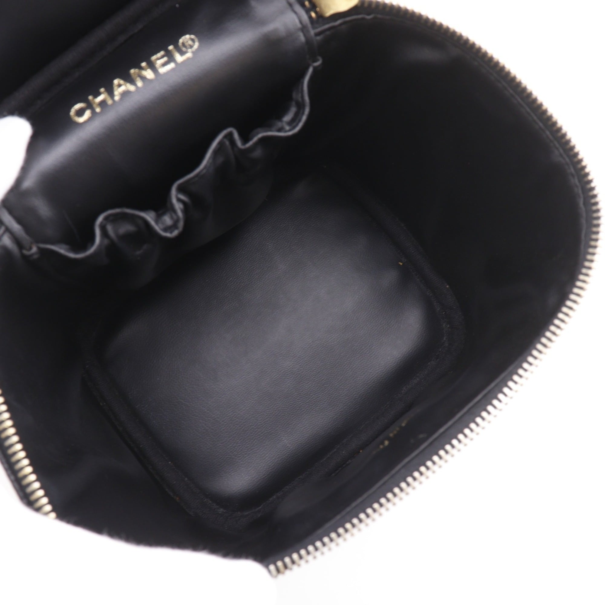 Chanel Black Grained Calfskin Vanity Bag (Pre-Owned)