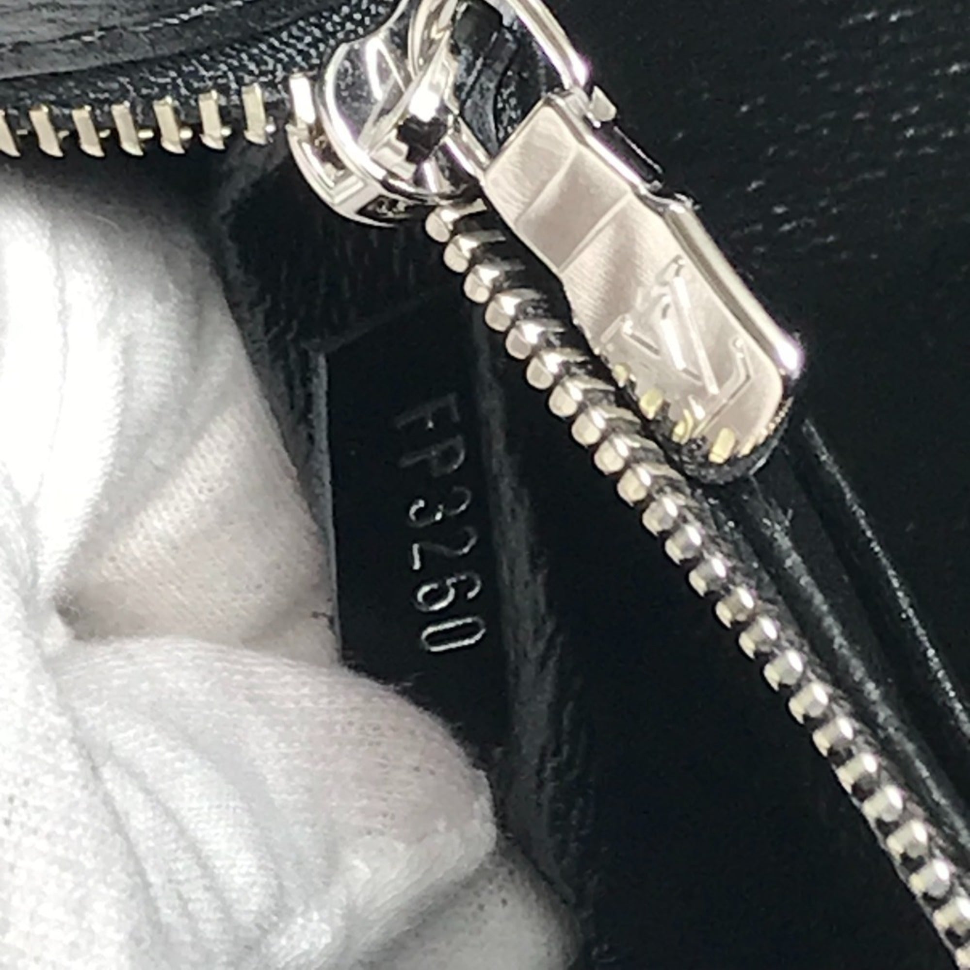 Louis Vuitton Black White Coated Canvas Handbag Tote Bag (Pre-Owned)