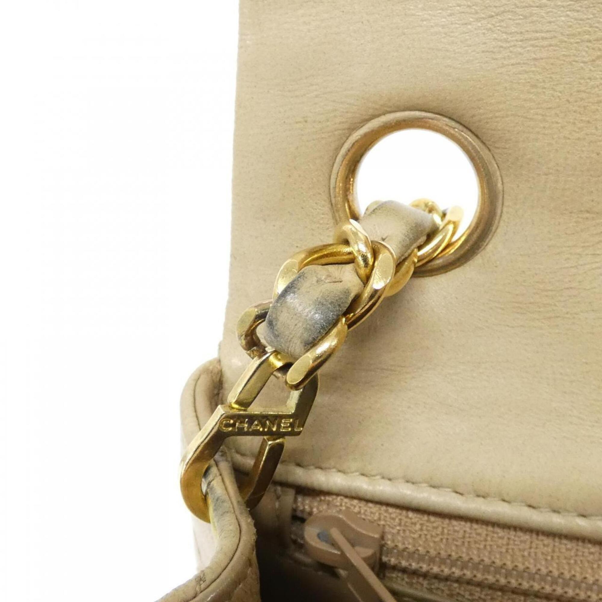 Chanel Beige Leather Shoulder Bag (Pre-Owned)