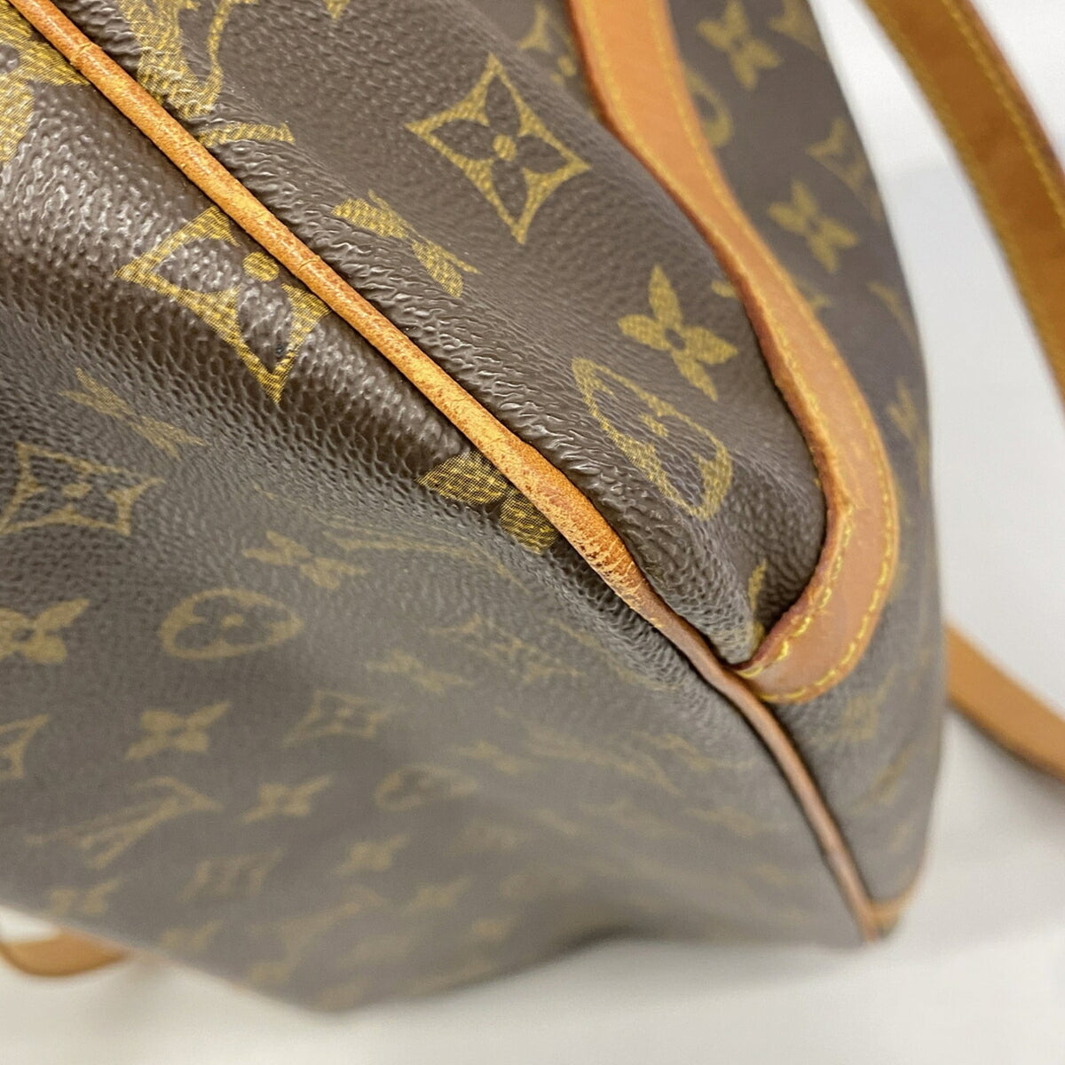 Louis Vuitton Brown Tote Bag (Pre-Owned)