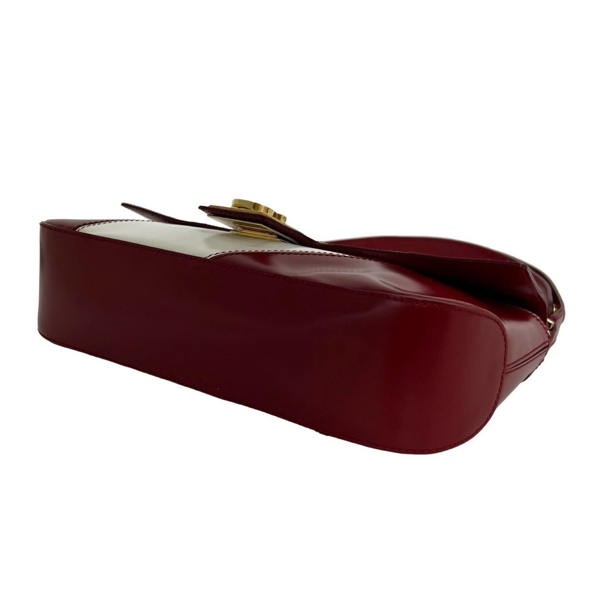 Salvatore Ferragamo Red Color White Leather Shoulder Bag (Pre-Owned)