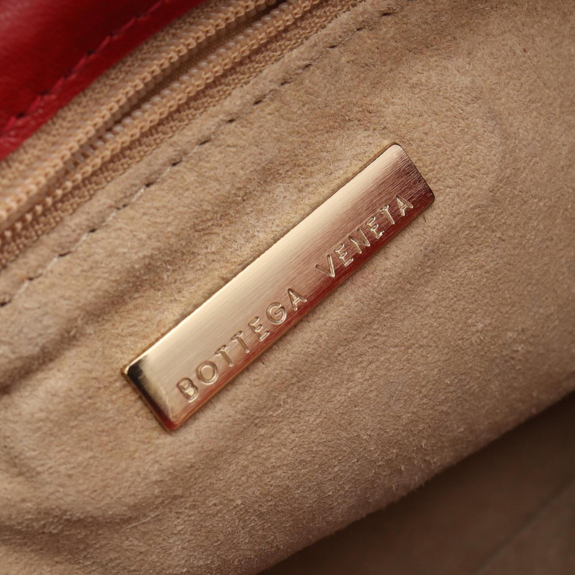 Bottega Veneta Red Color Intrecciato Handbag Shoulder Bag (Pre-Owned)