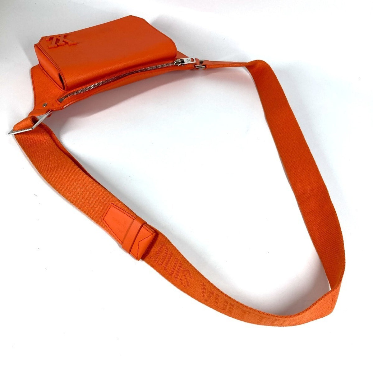 Louis Vuitton Orange Leather Fanny Pack Shoulder Bag (Pre-Owned)