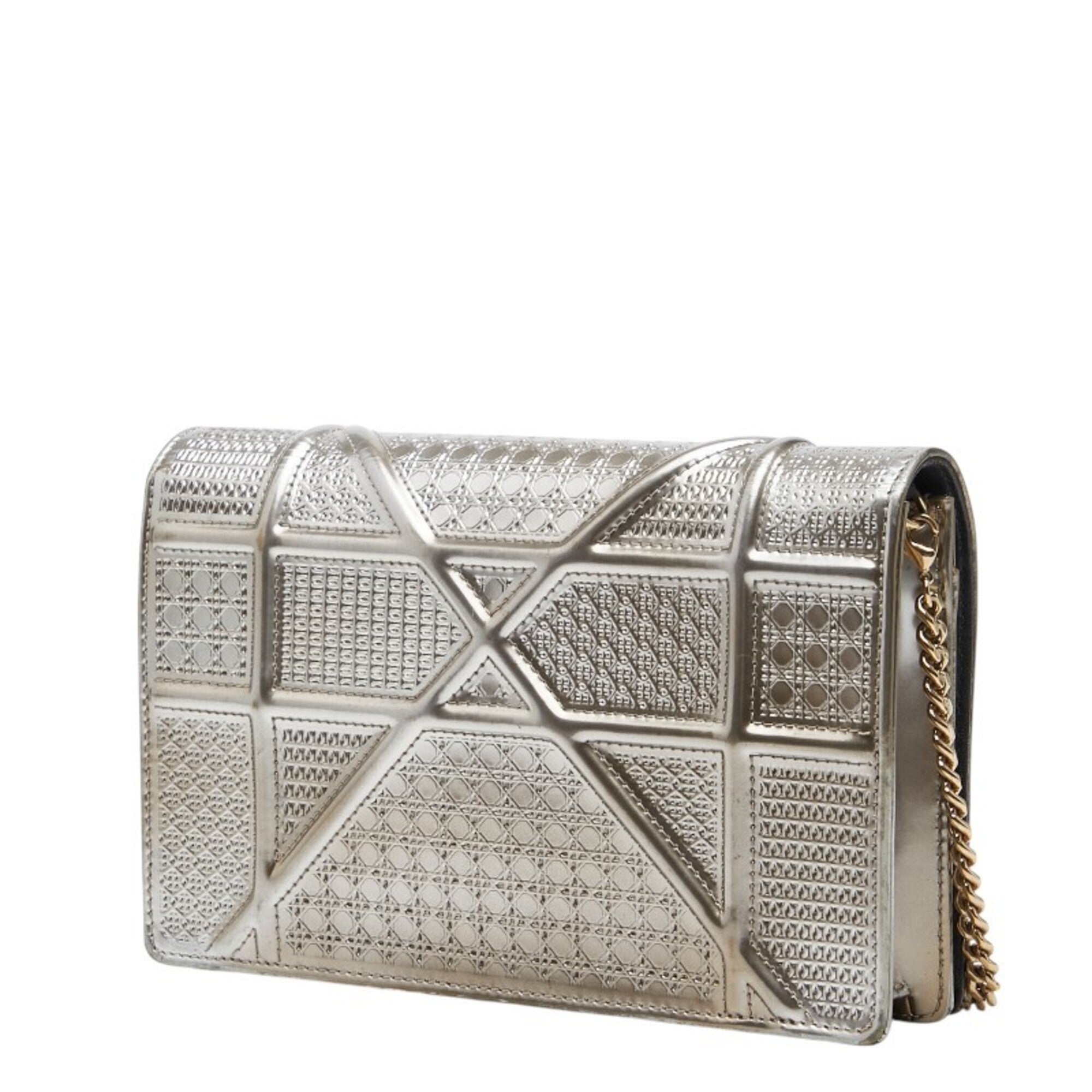 Christian Dior Silver Patent Leather Shoulder Bag (Pre-Owned)