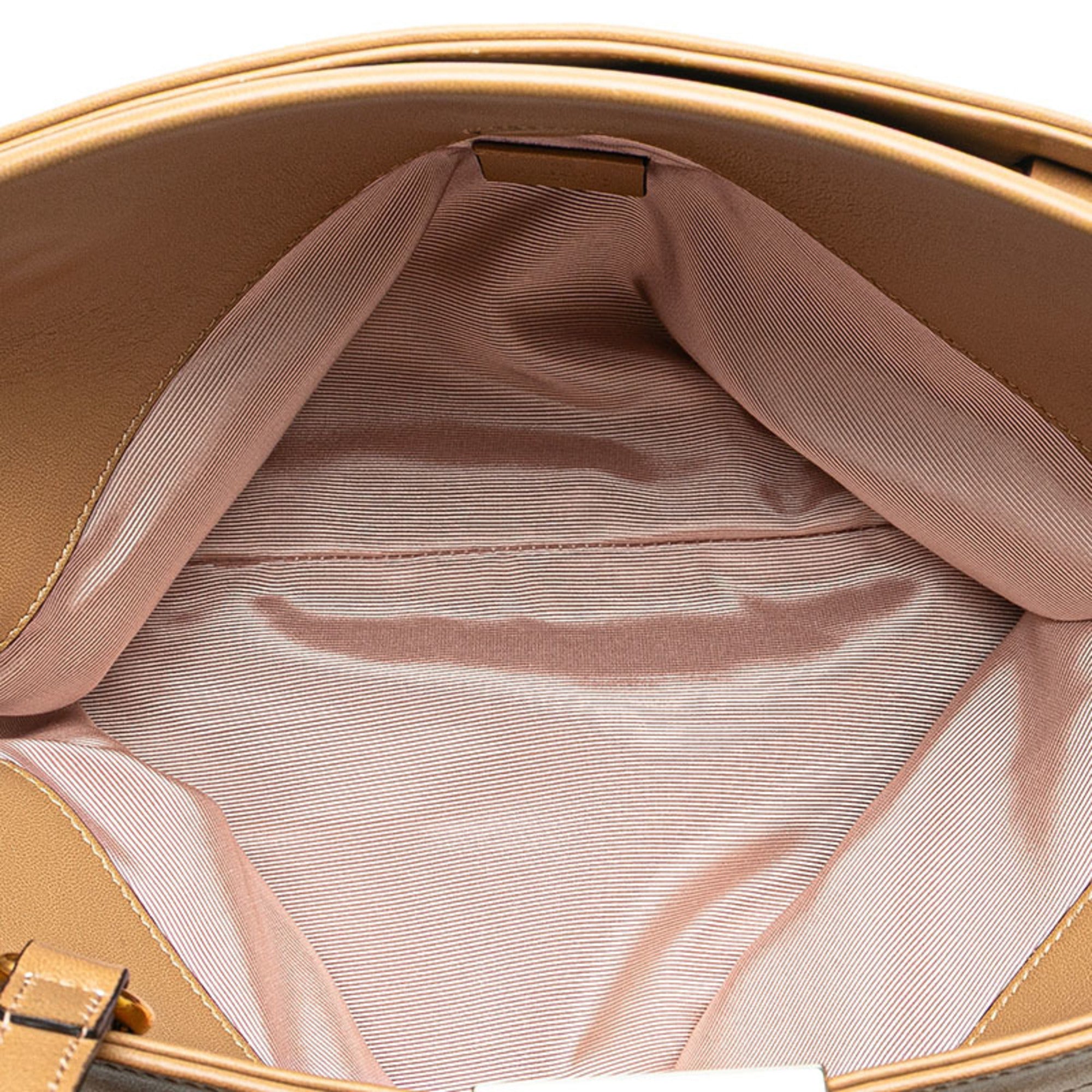Gucci Beige Leather Handbag Shoulder Bag (Pre-Owned)