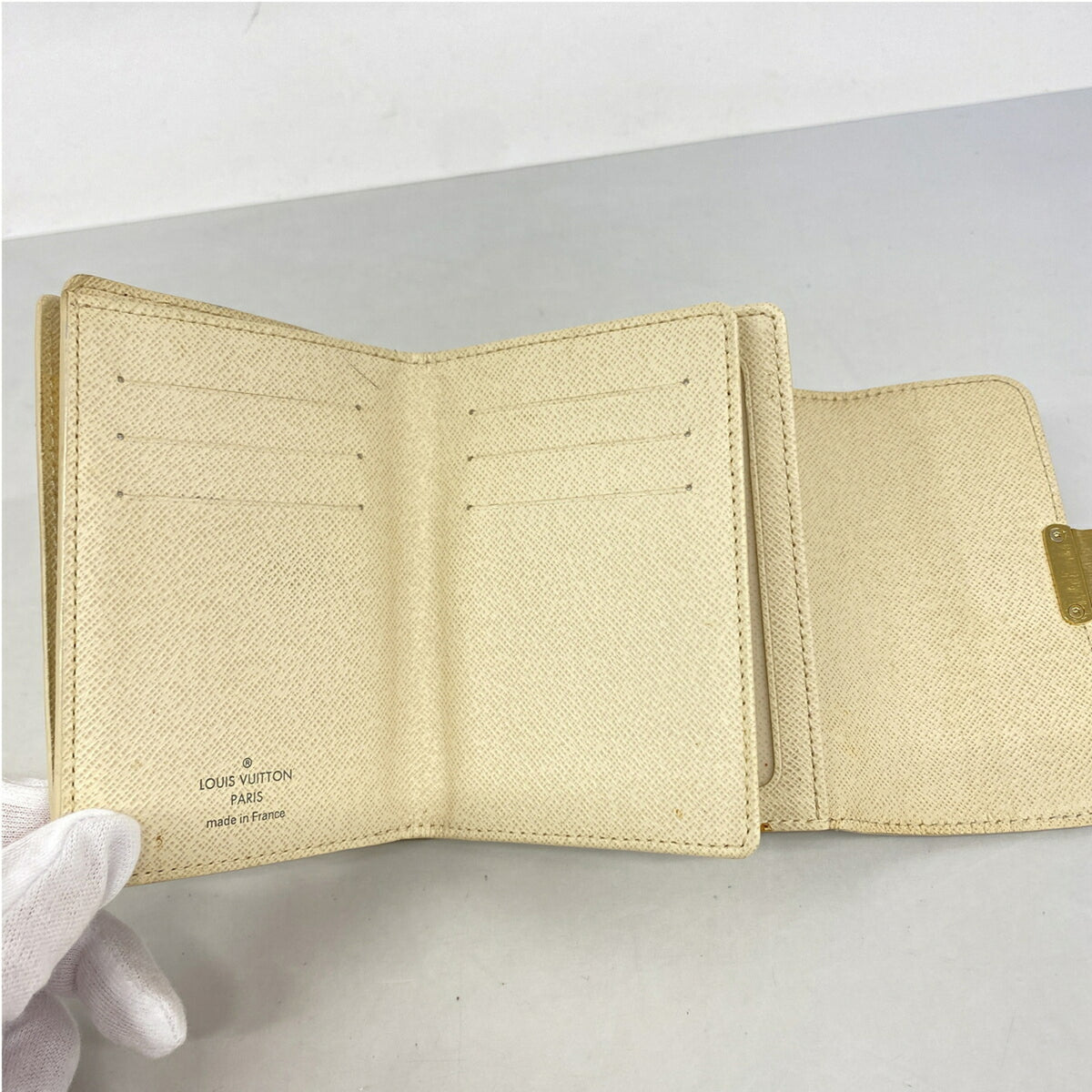 Louis Vuitton White Wallet (Tri-Fold) (Pre-Owned)