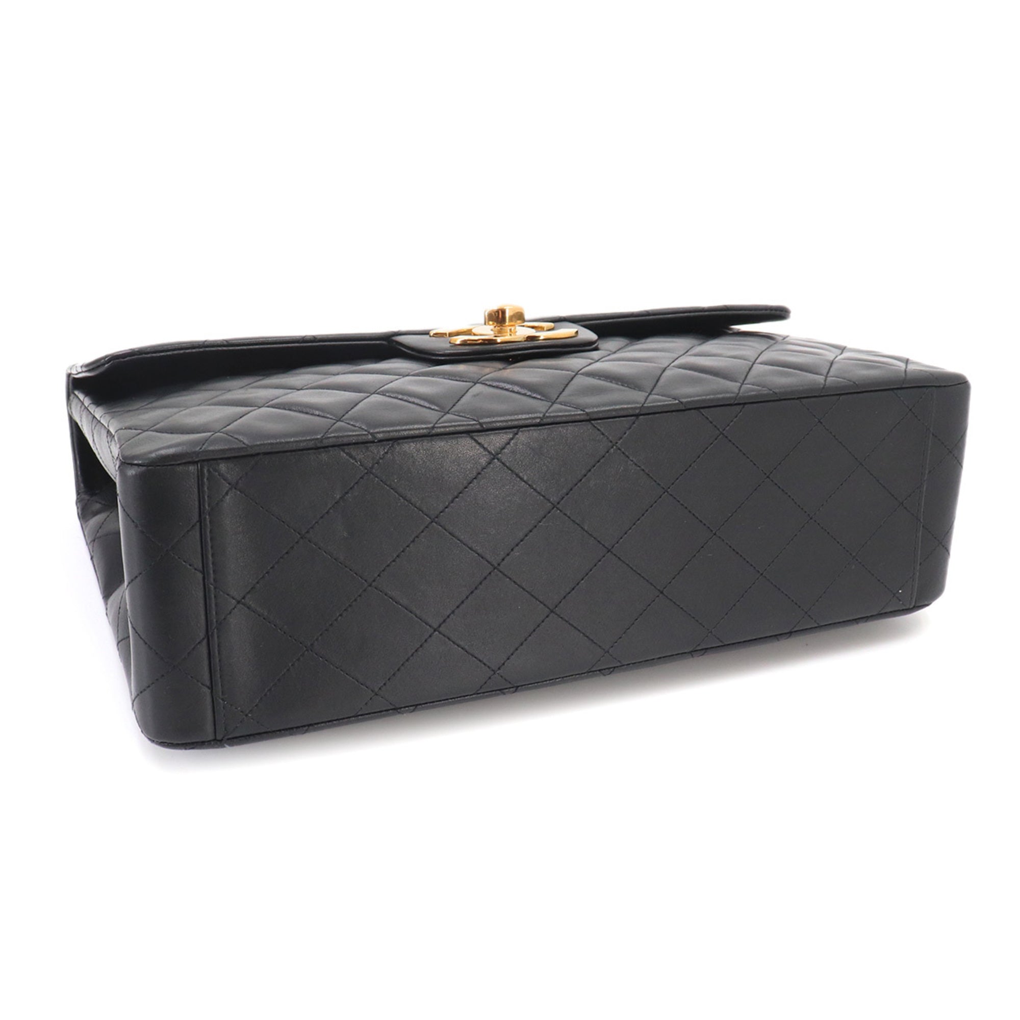 Chanel Matelasse Black Leather Handbag Shoulder Bag (Pre-Owned)