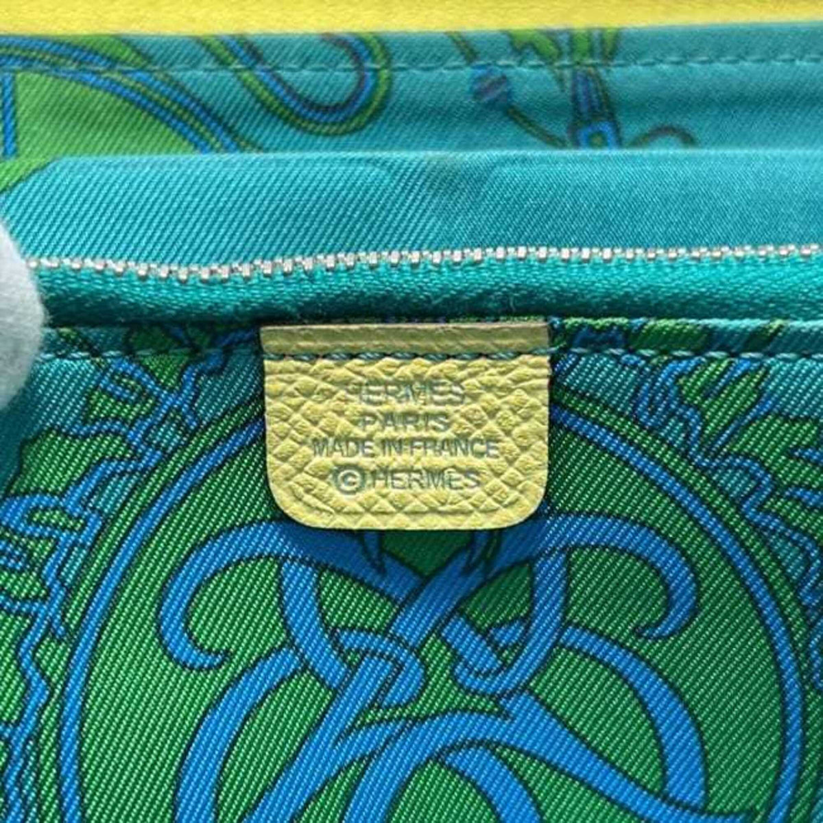 Hermes Lemon Yellow Yellow Leather Long Wallet (Bi-Fold) (Pre-Owned)