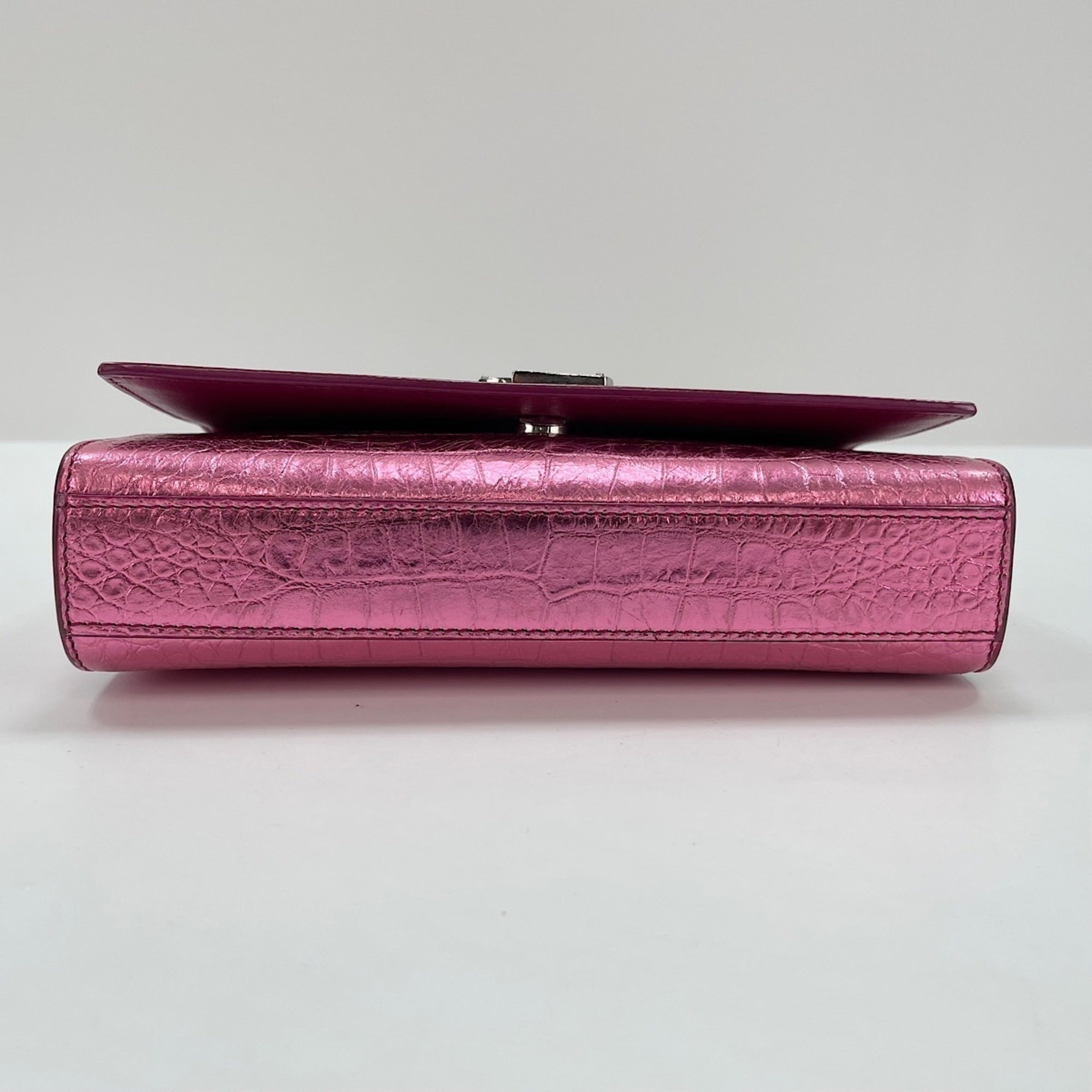 Yves Saint Laurent Cassandre Pink Leather Shoulder Bag (Pre-Owned)
