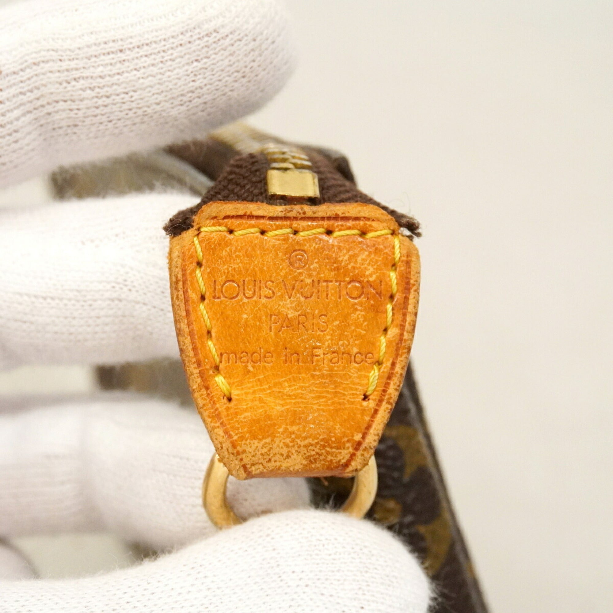 Louis Vuitton Brown Pouch (Pre-Owned)