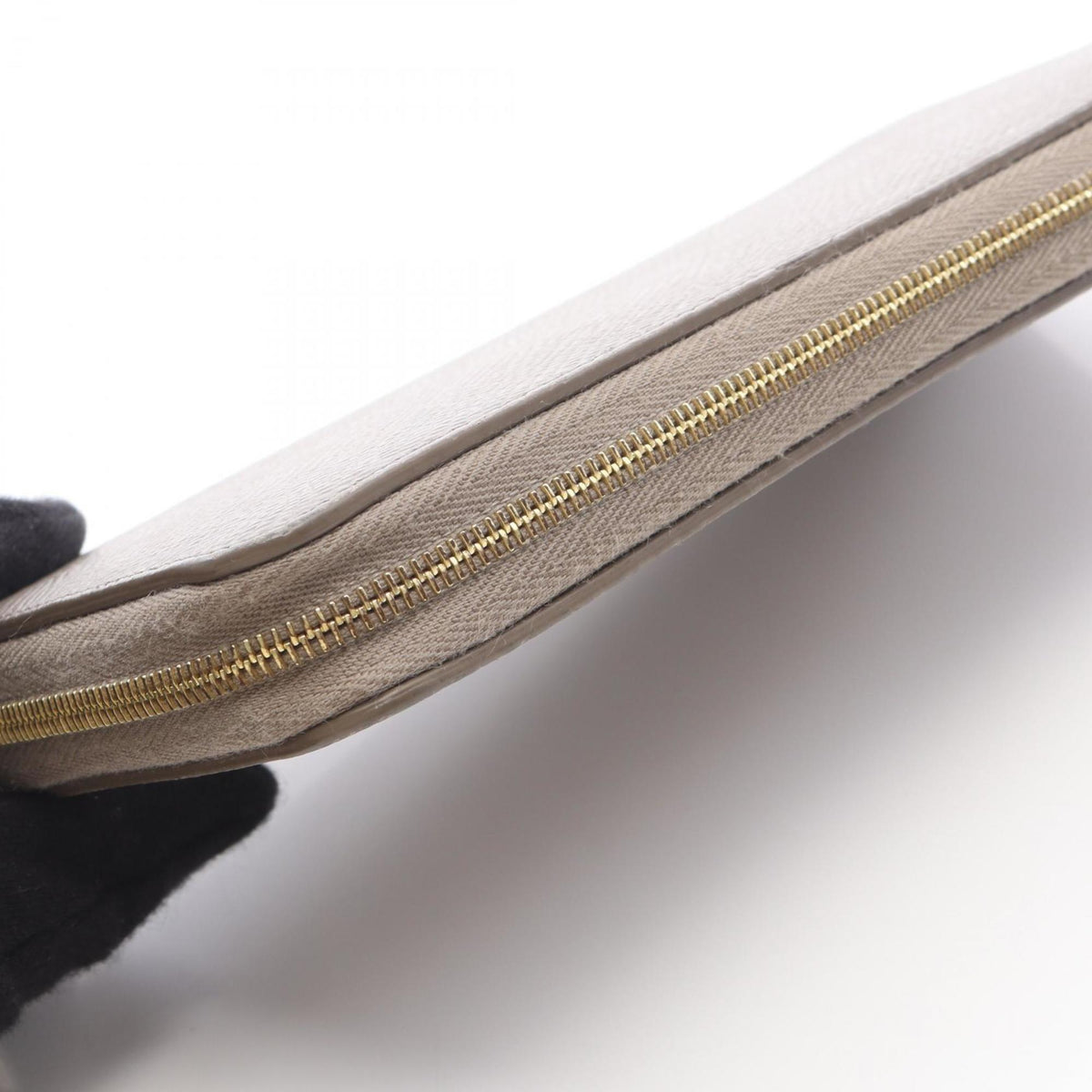 Celine Beige Leather Long Wallet (Bi-Fold) (Pre-Owned)