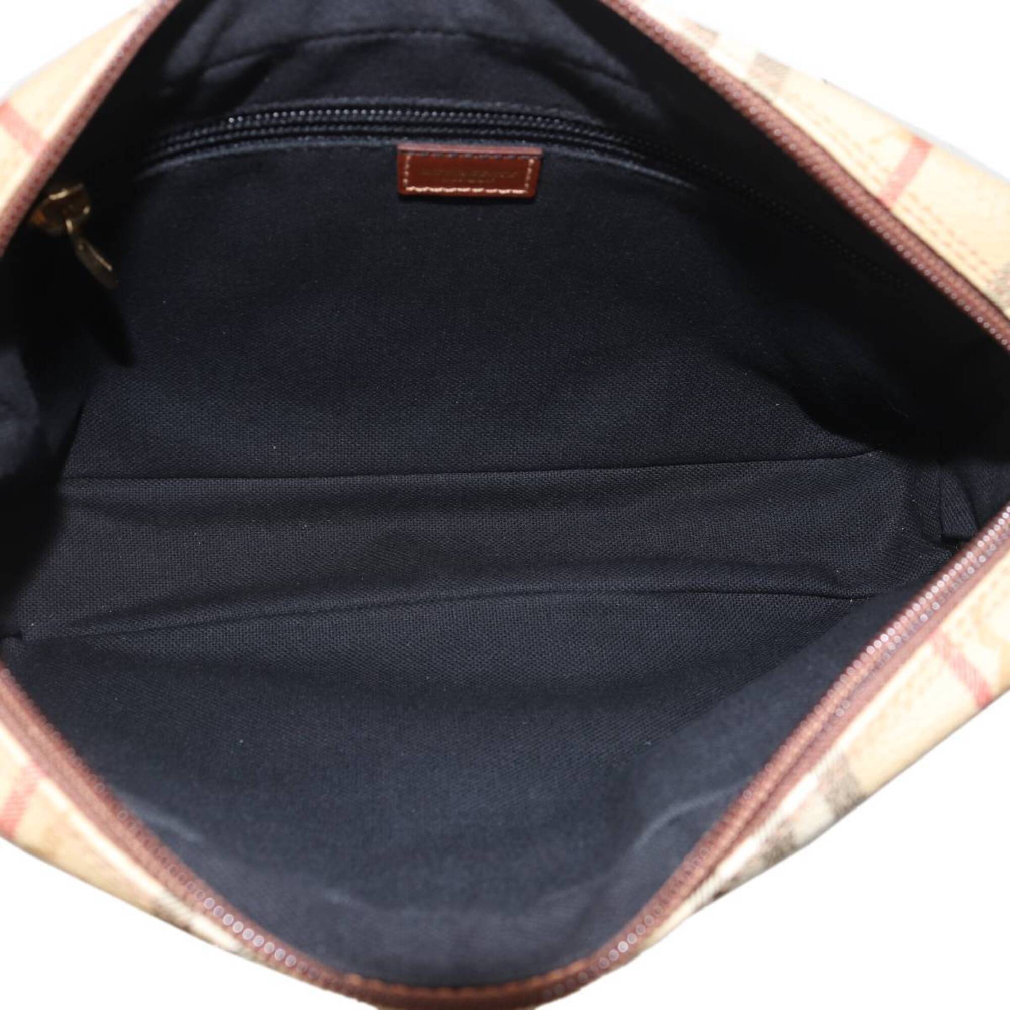 Burberry Beige Clutch Bag (Pre-Owned)